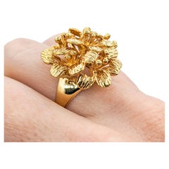 Retro Floral Cluster Ring in Gold