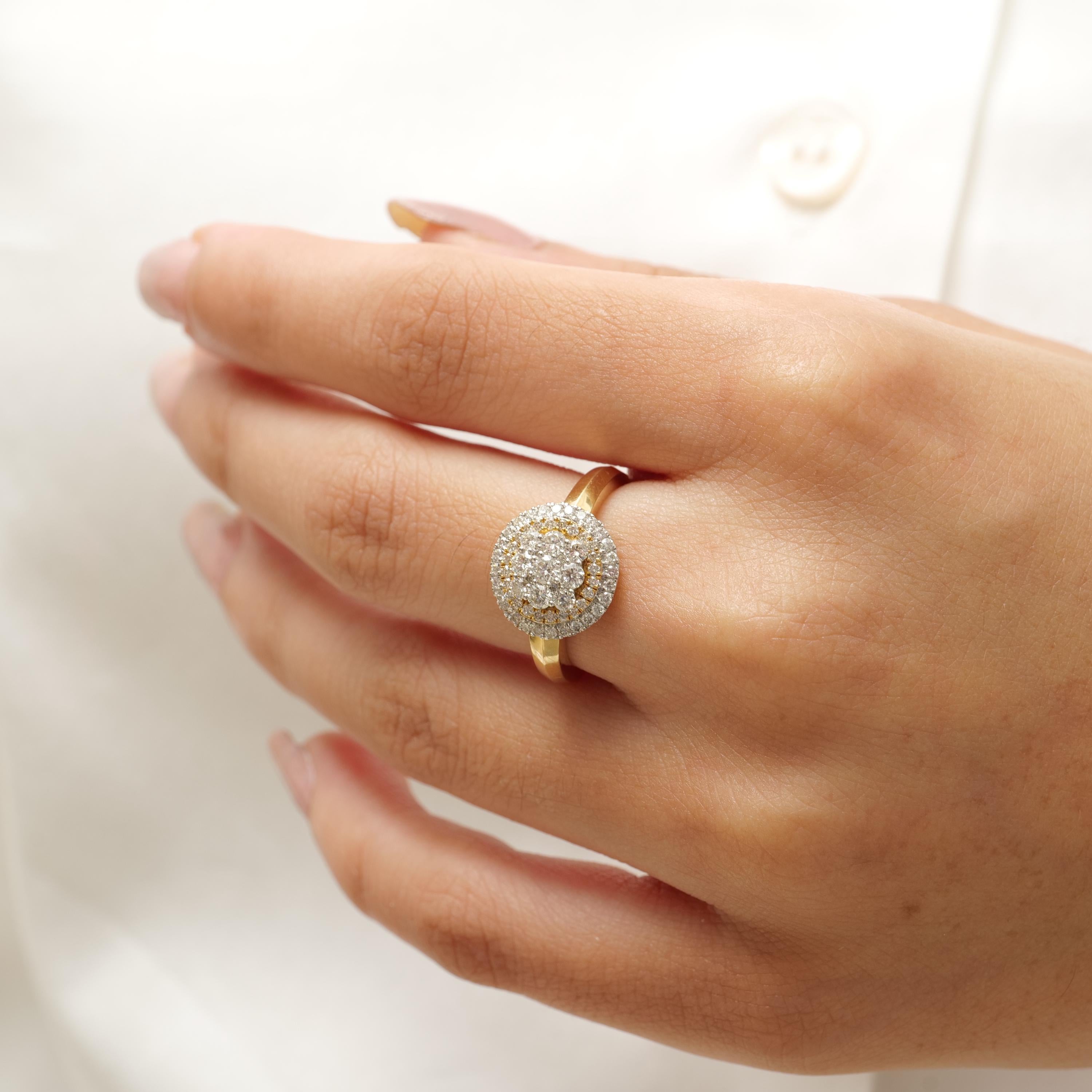 Art Déco Anello con diamanti naturali a grappolo floreali in oro massiccio 14k (certificato) in vendita