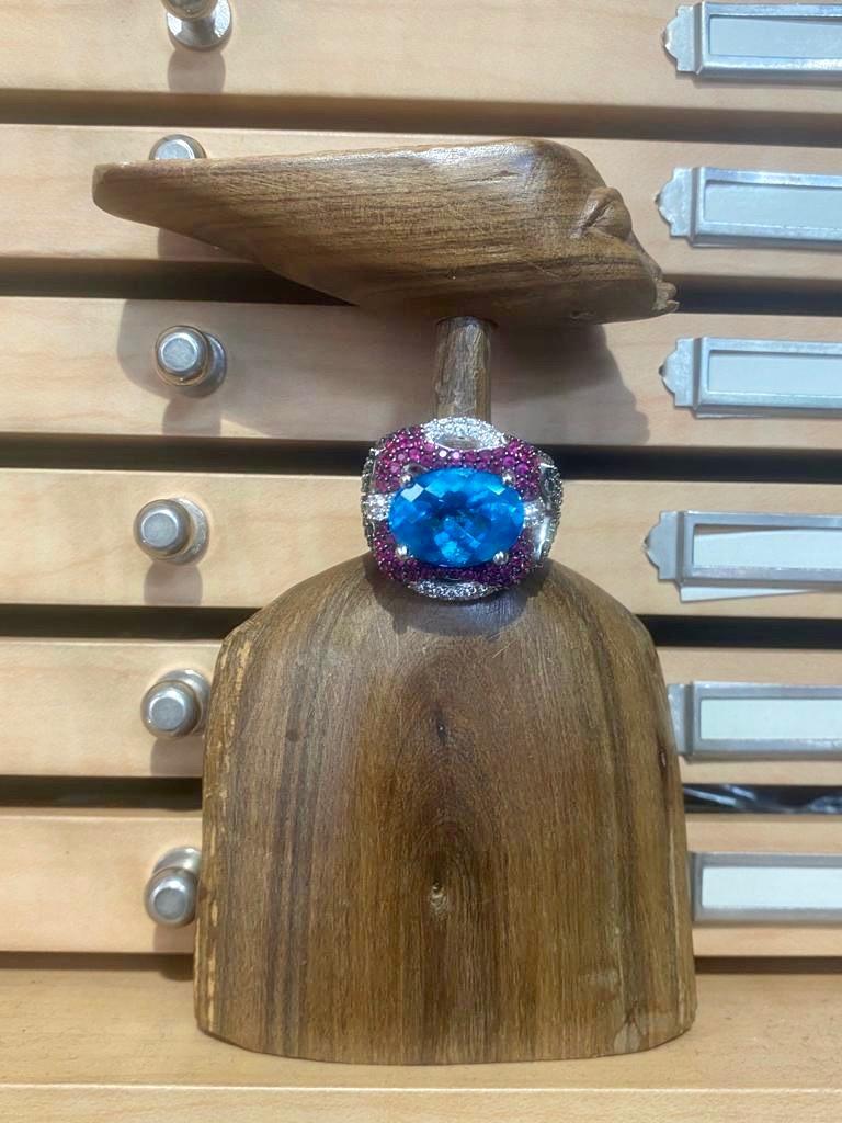 Floral Cocktail Ring, Emerald, Ruby, Diamonds, Sapphire and Blue Topaz For Sale 2