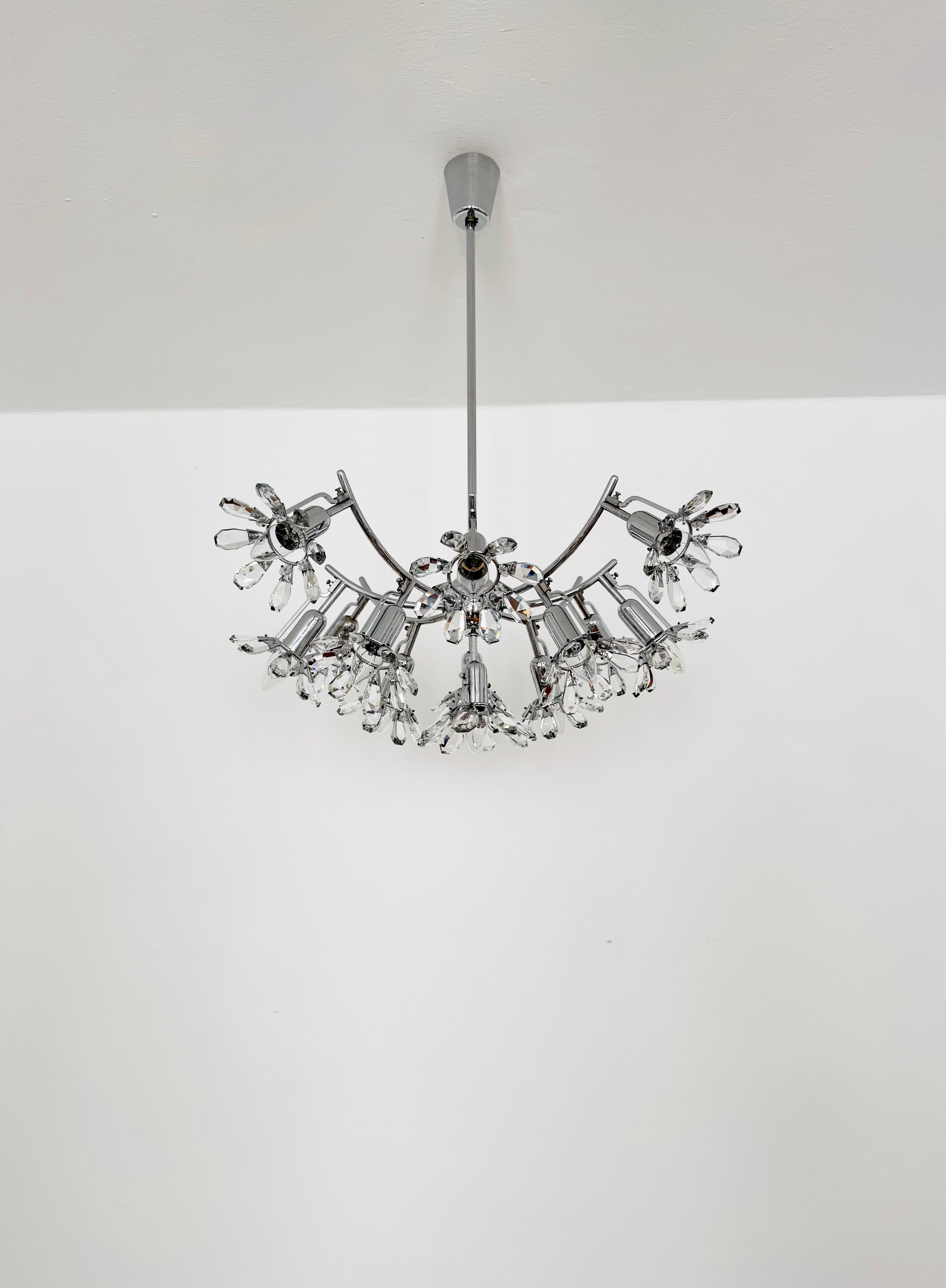 Mid-Century Modern Lustre floral en cristal de Bakalowits en vente