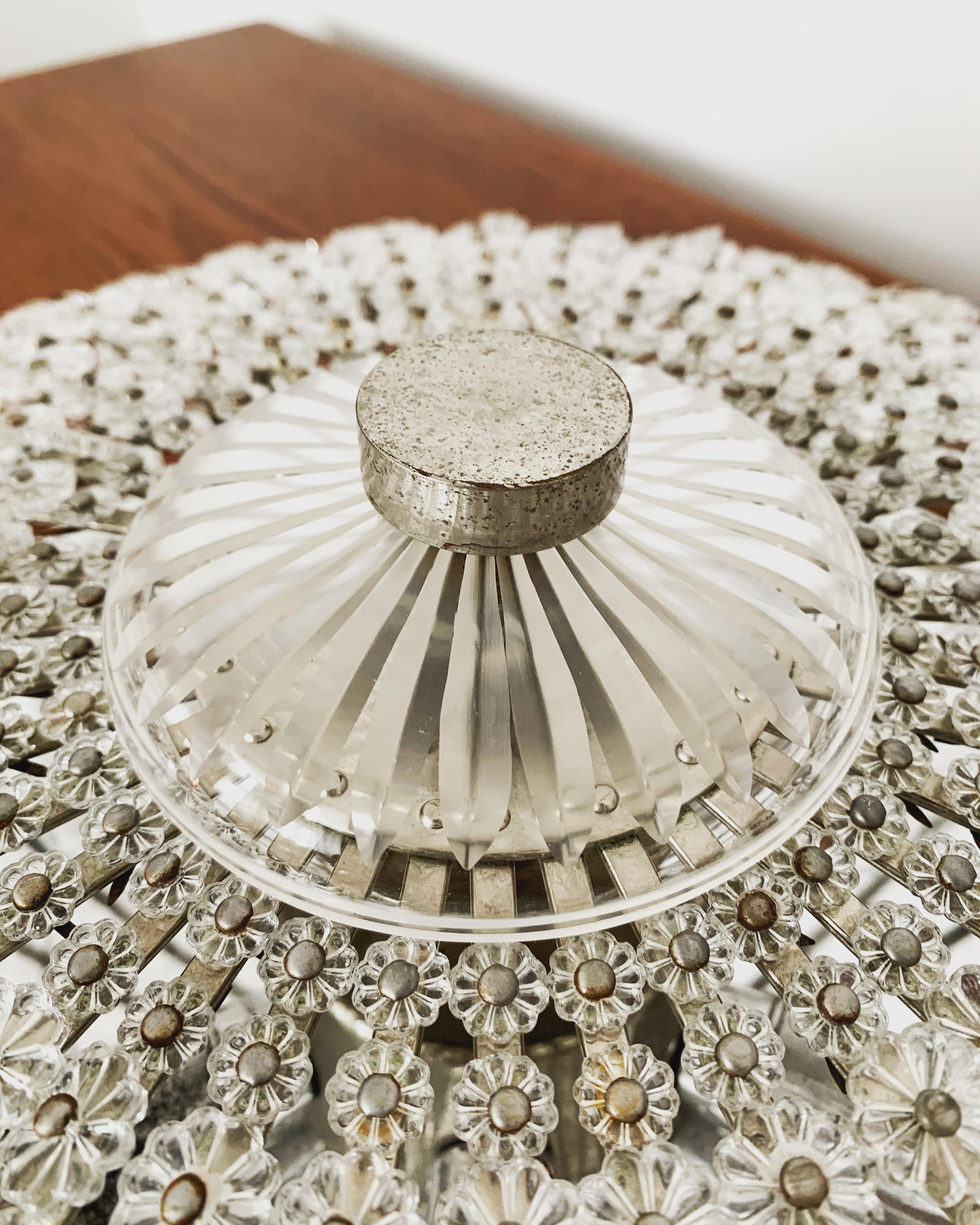 Lampada da incasso in vetro con cristalli floreali in vendita 4