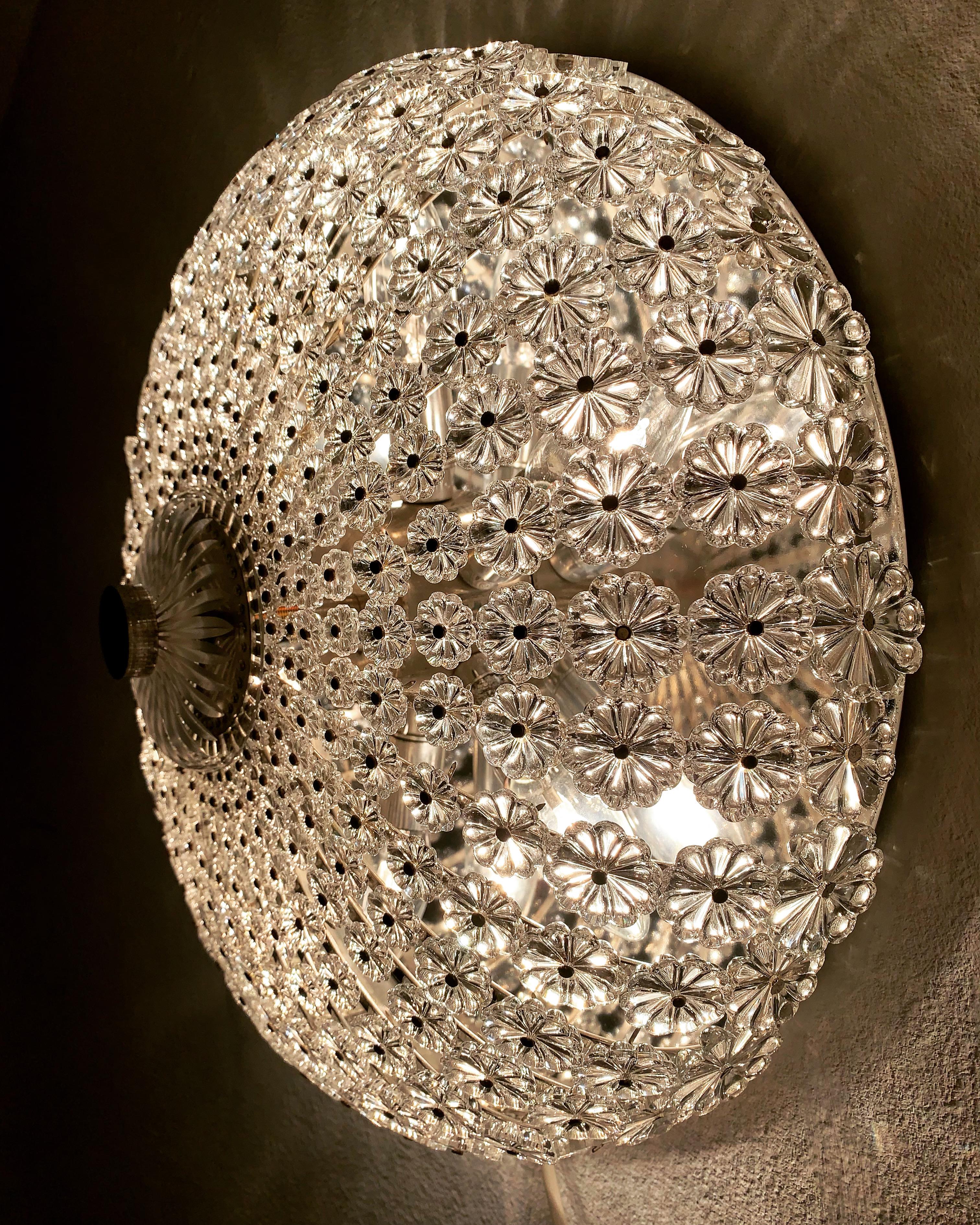 Lampada da incasso in vetro con cristalli floreali in vendita 2