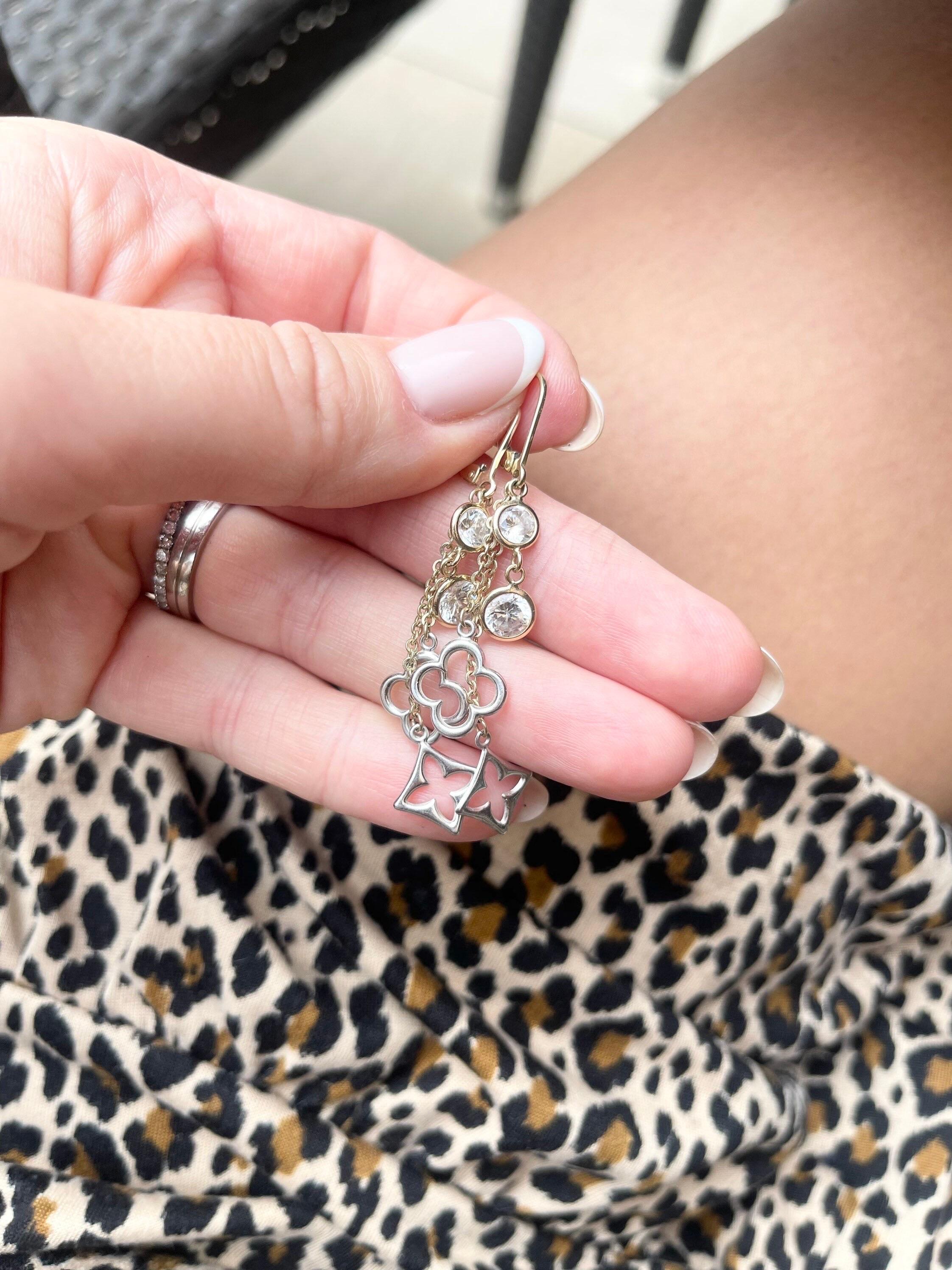 Floral dangling earrings 14KT white and yellow gold long earrings In New Condition For Sale In Boca Raton, FL