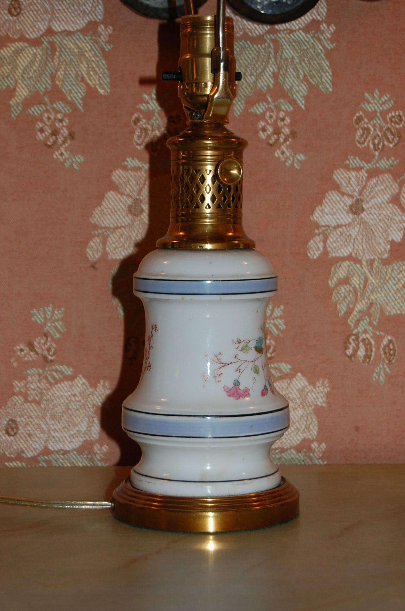 Hand-Painted Floral Decorated French Porcelain Oil Lamp circa Late 19th Century, Wired For Sale
