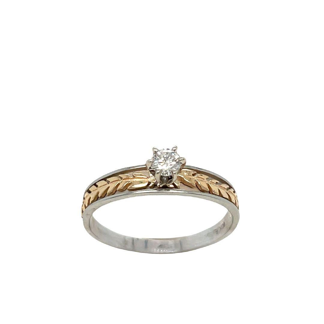 Round Cut Floral Design 10K Two-tone Gold Solitaire Engagement Ring  For Sale