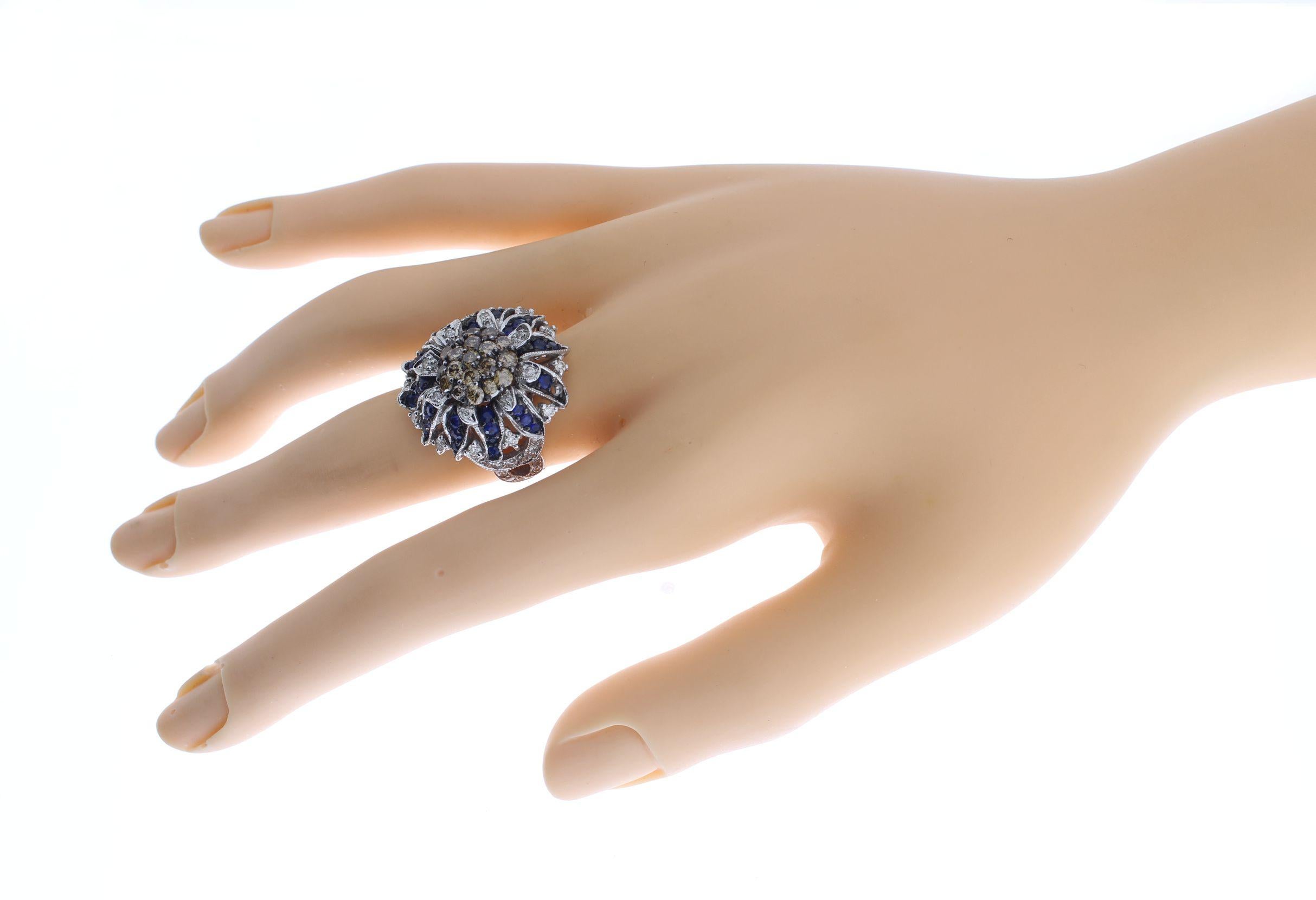 Floral Design Sapphire Diamond White Gold Cluster Ring For Sale 3
