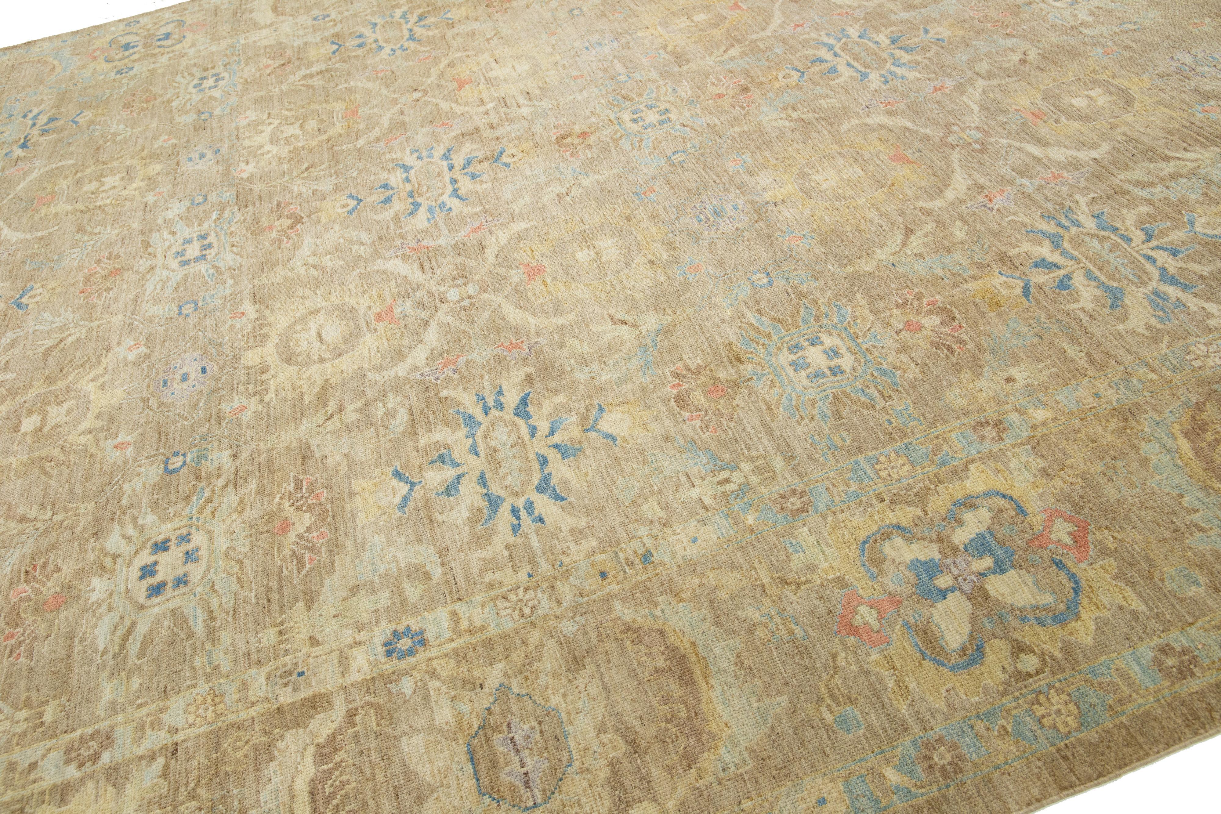 Apadana's Floral Designed Moderner Sultanabad-Wollteppich Handgefertigt in Hellbraun im Angebot 3