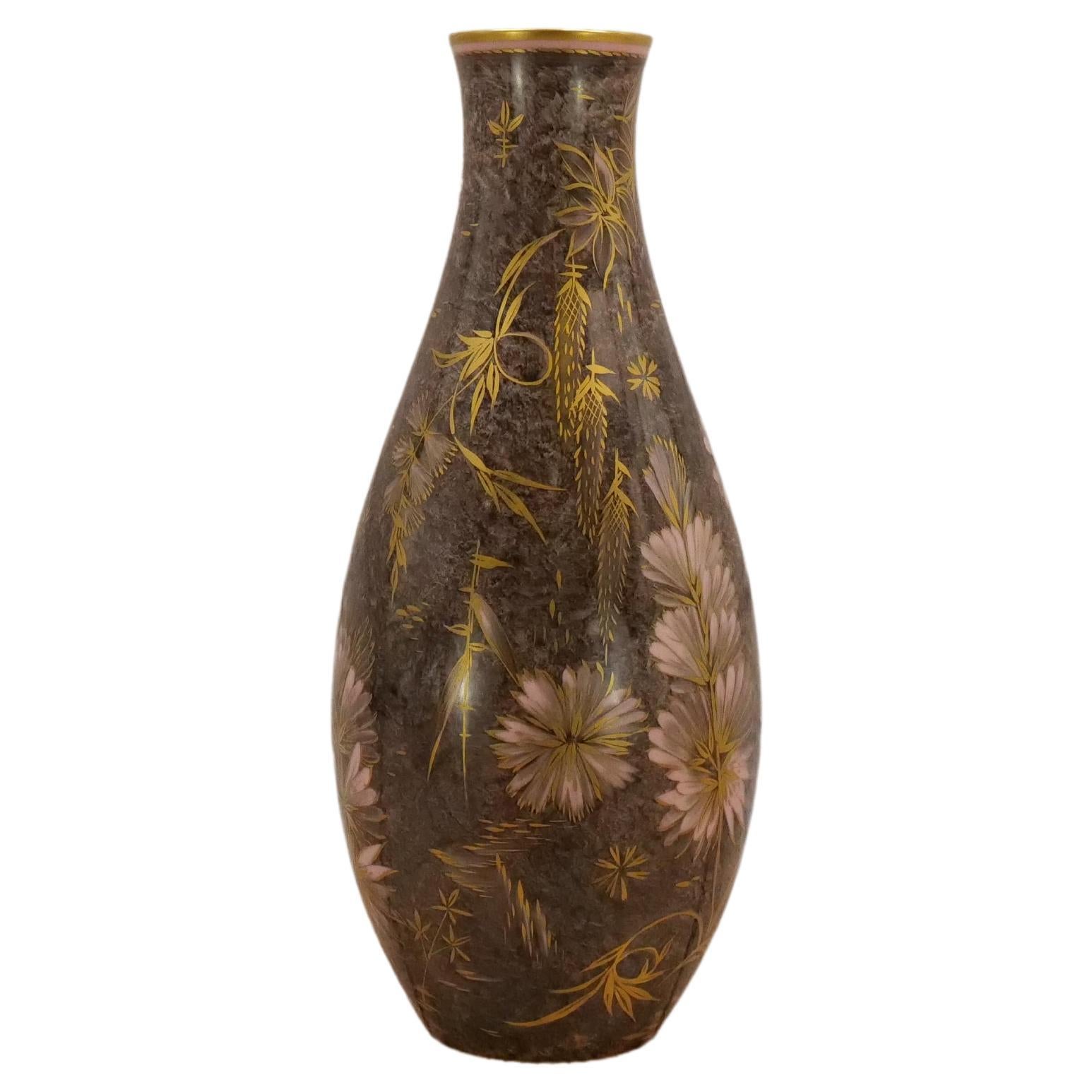 Floral Details German Porcelain Decorative Vase by Rosenthal In Good Condition For Sale In Tarry Town, NY