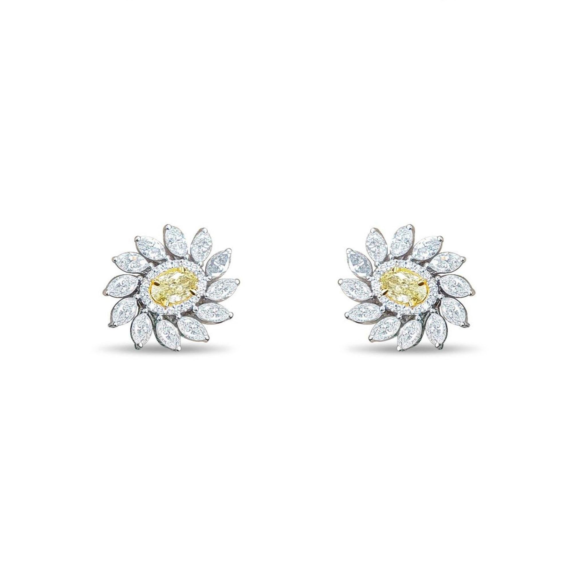 Boucles d'oreilles Floral Diamond 14K Yellow Centre White Marquise