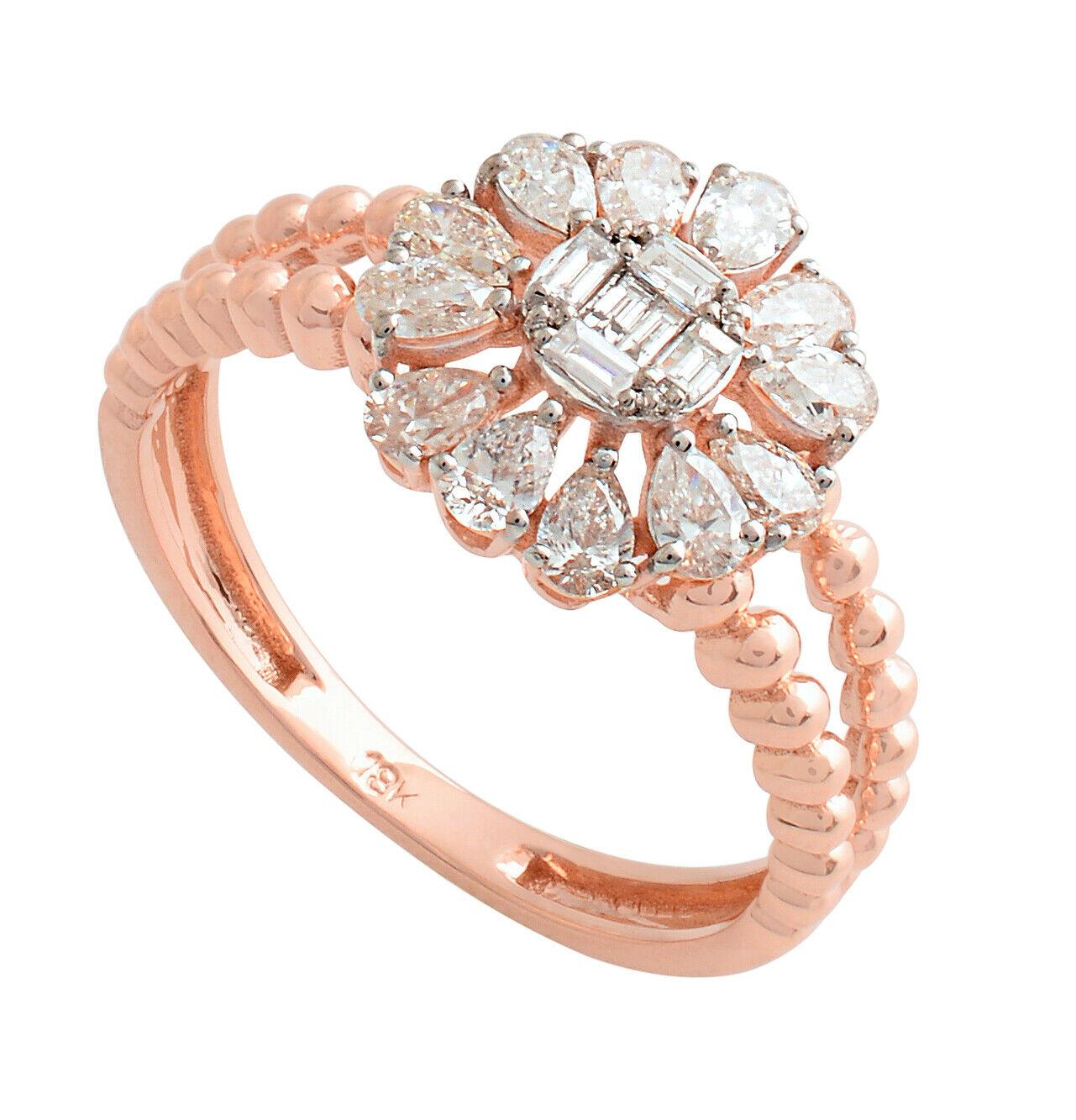 Este anillo ha sido meticulosamente elaborado en oro de 14 quilates y engastado con 0,80 quilates de brillantes diamantes. Disponible en oro rosa y amarillo

El anillo es de la talla 7 y puede cambiarse a una talla mayor o menor si se solicita.