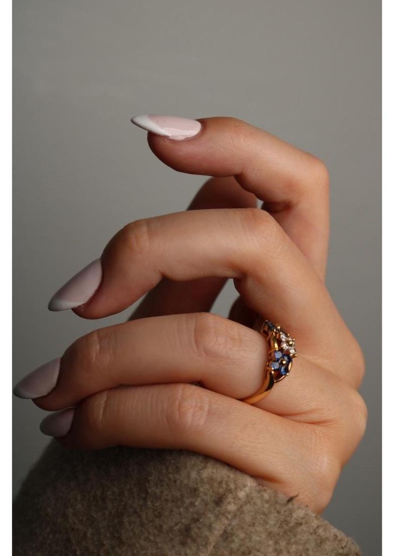 Bague à fleurs en or jaune 18 carats avec saphirs et diamants ~.80 ctw en vente 10