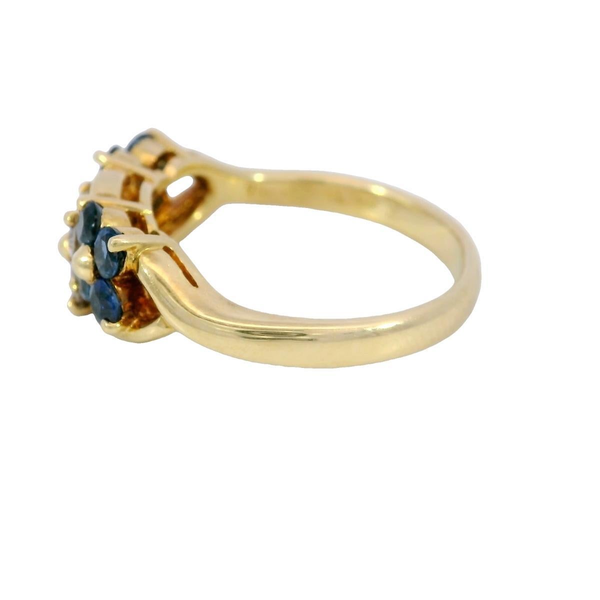 Bague à fleurs en or jaune 18 carats avec saphirs et diamants ~.80 ctw Bon état - En vente à Fairfield, CT