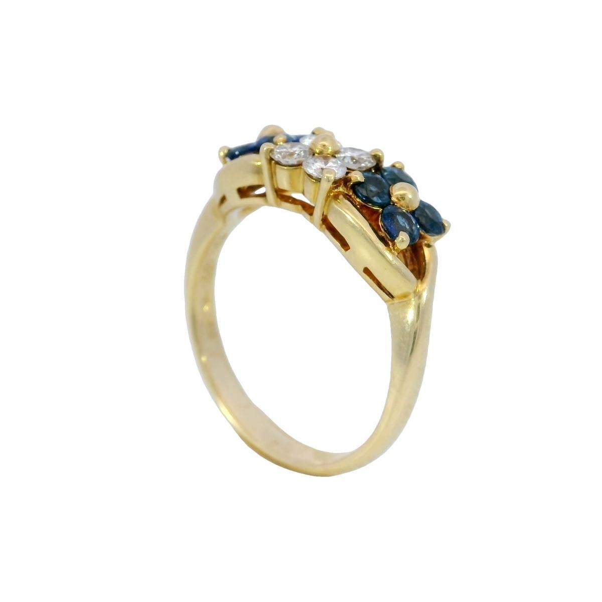 Bague à fleurs en or jaune 18 carats avec saphirs et diamants ~.80 ctw en vente 3