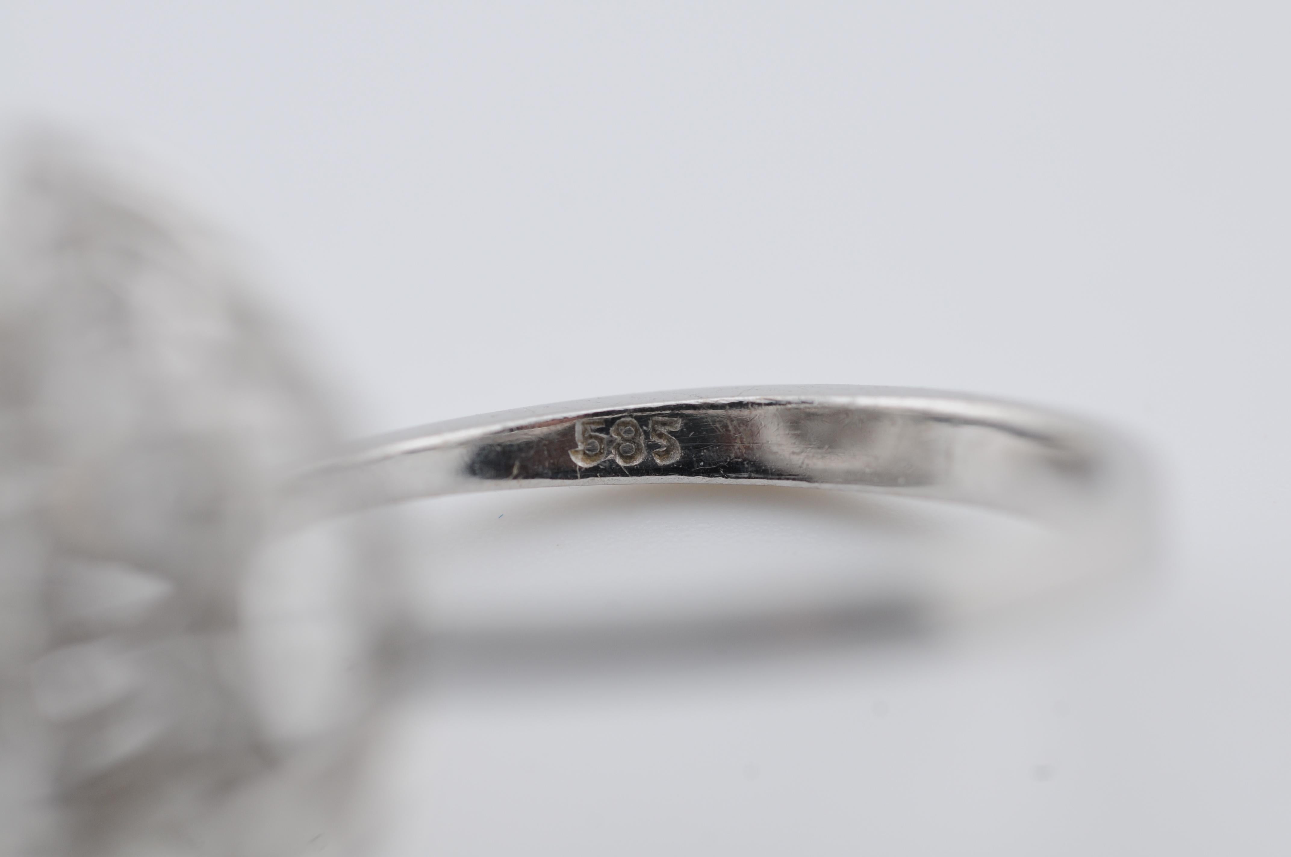Floral Diamond Cluster Ring in 14K White Gold  2.49ct Total in vendita 5