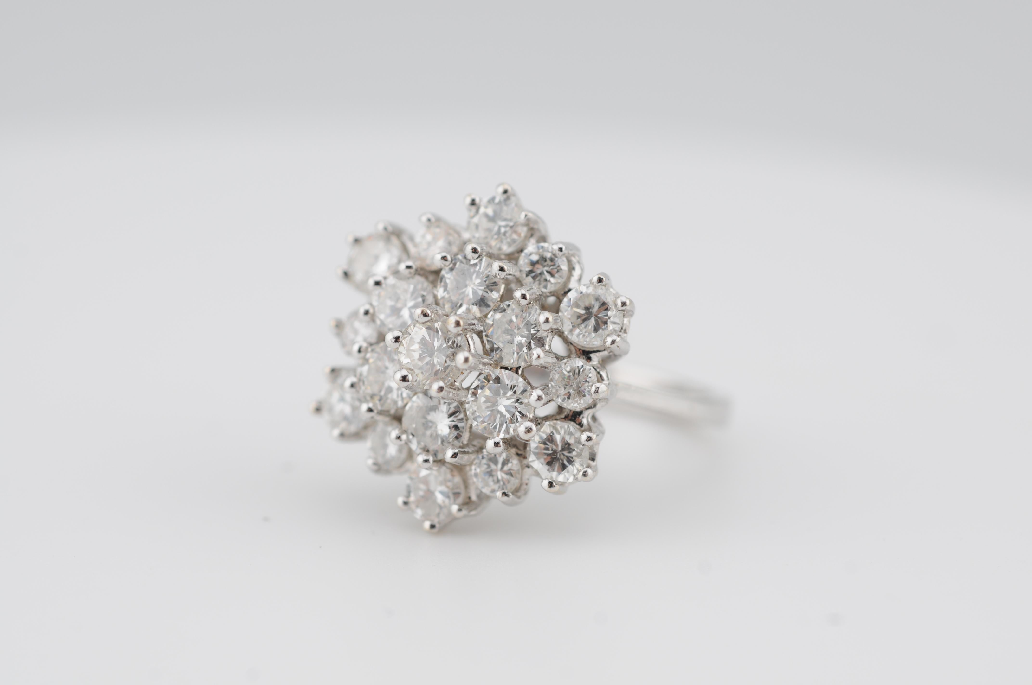 Floral Diamond Cluster Ring in 14K White Gold  2.49ct Total in vendita 2
