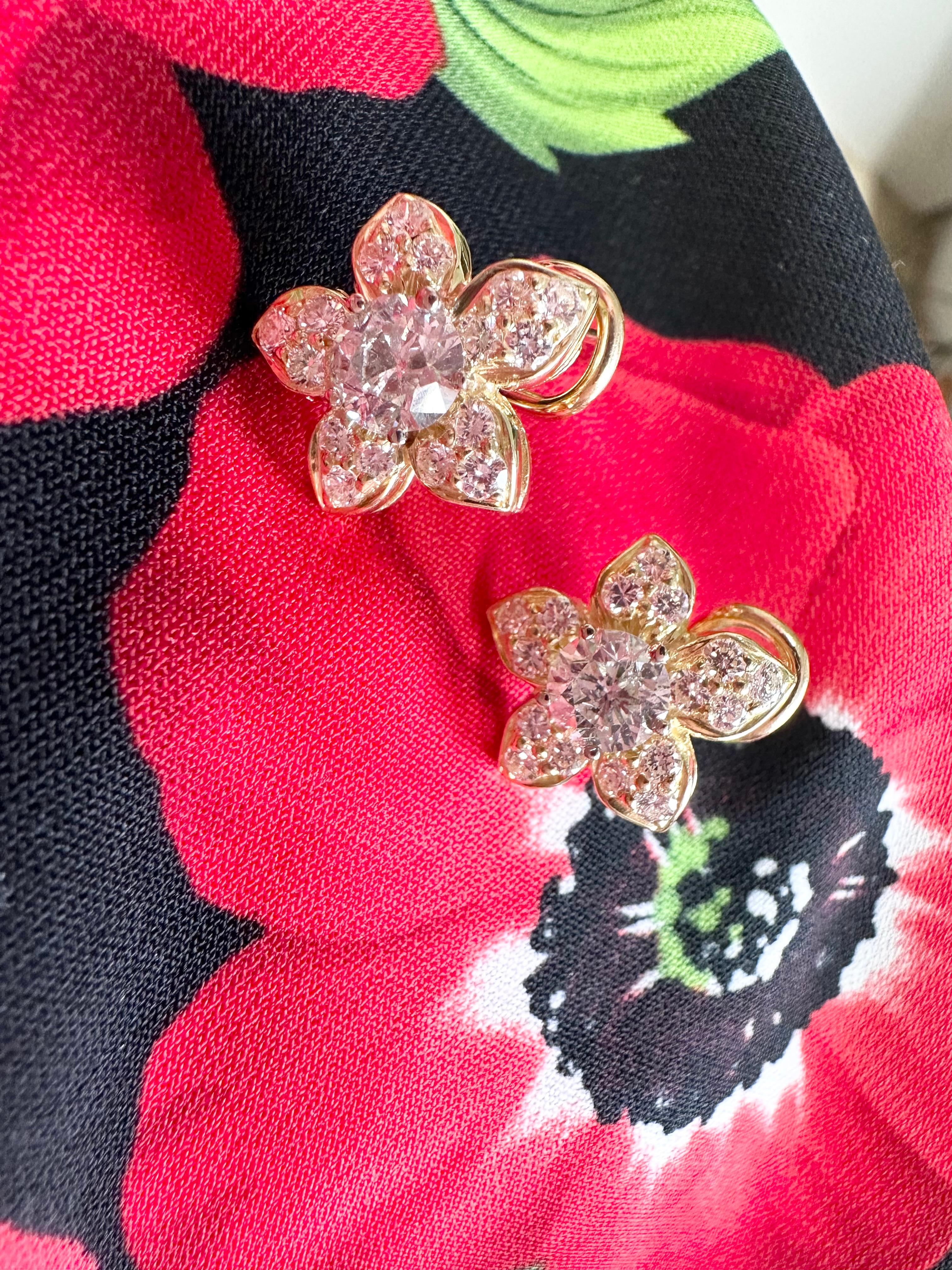 Floral Diamond Earrings 18 Karat In New Condition For Sale In Jupiter, FL