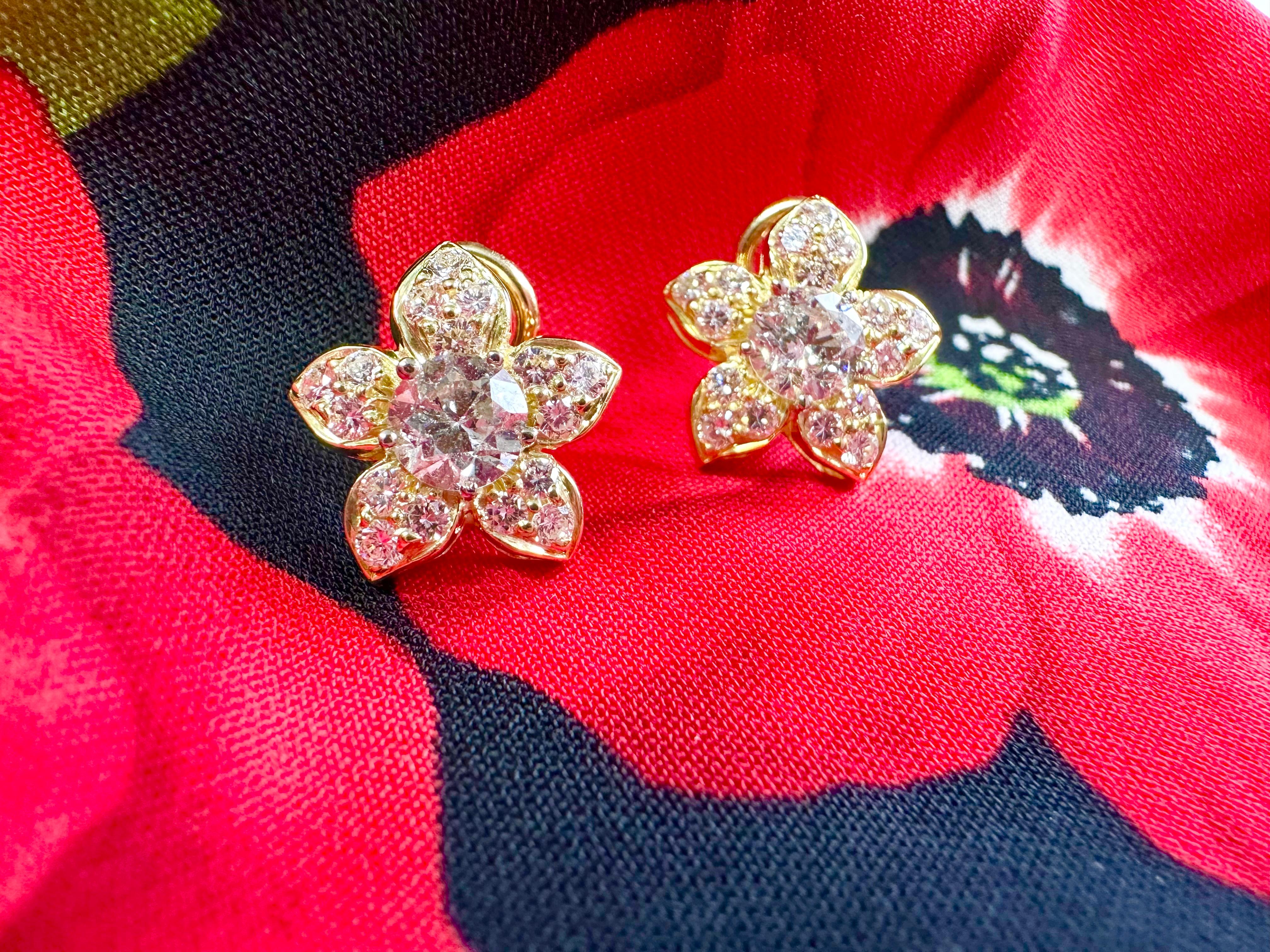 Floral Diamond Earrings 18 Karat For Sale 1