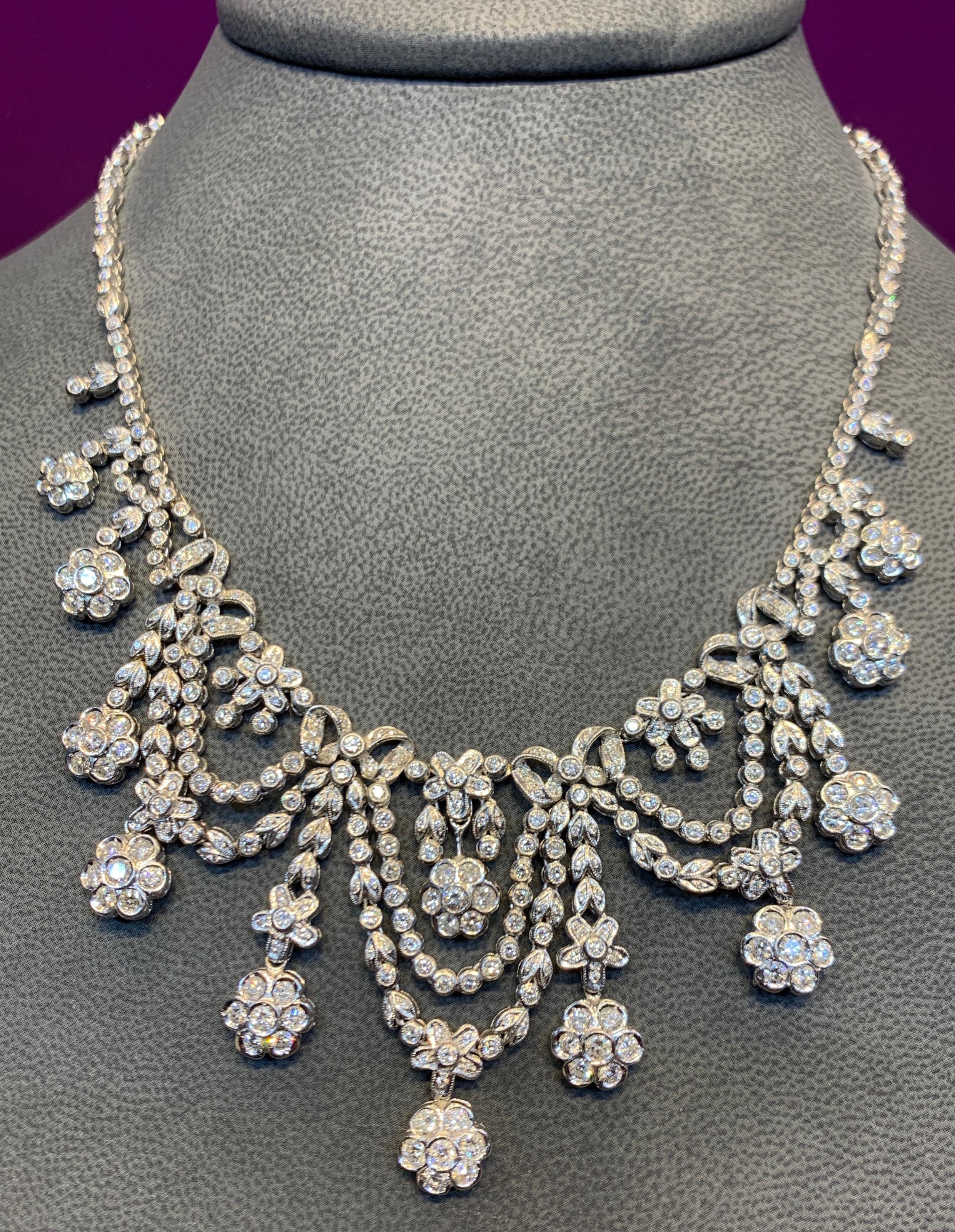Floral Diamond Necklace, set in 18K White Gold 
Measurements: 16