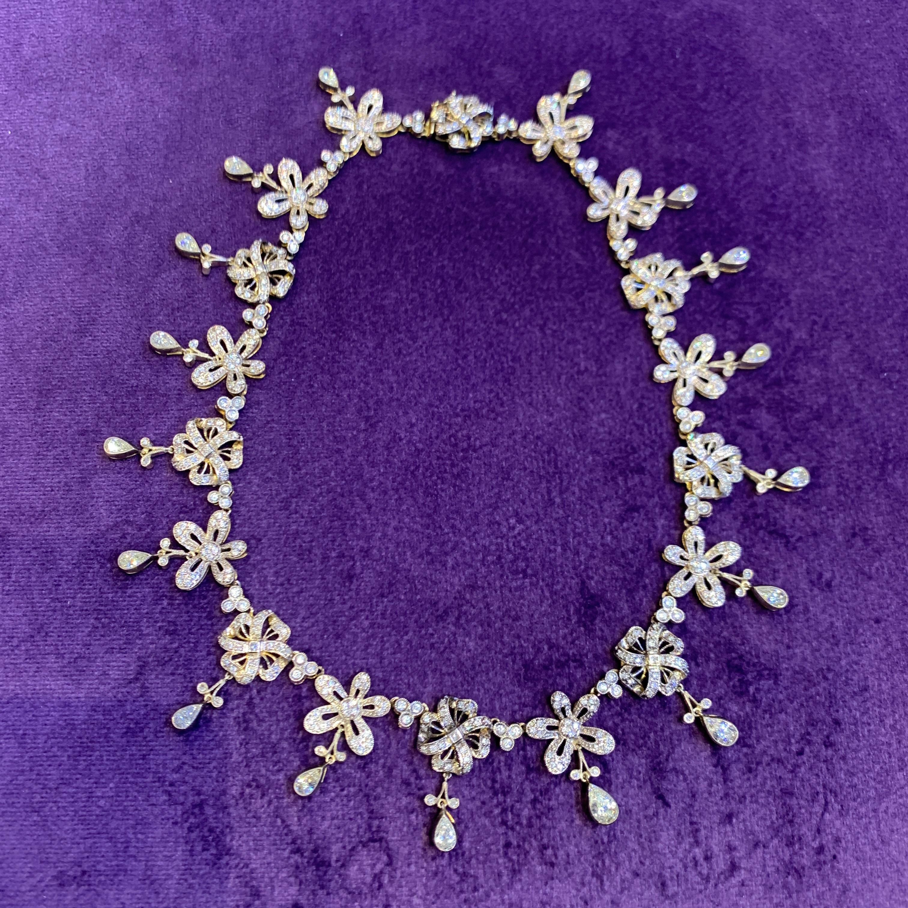 Floral Diamond Necklace For Sale 2