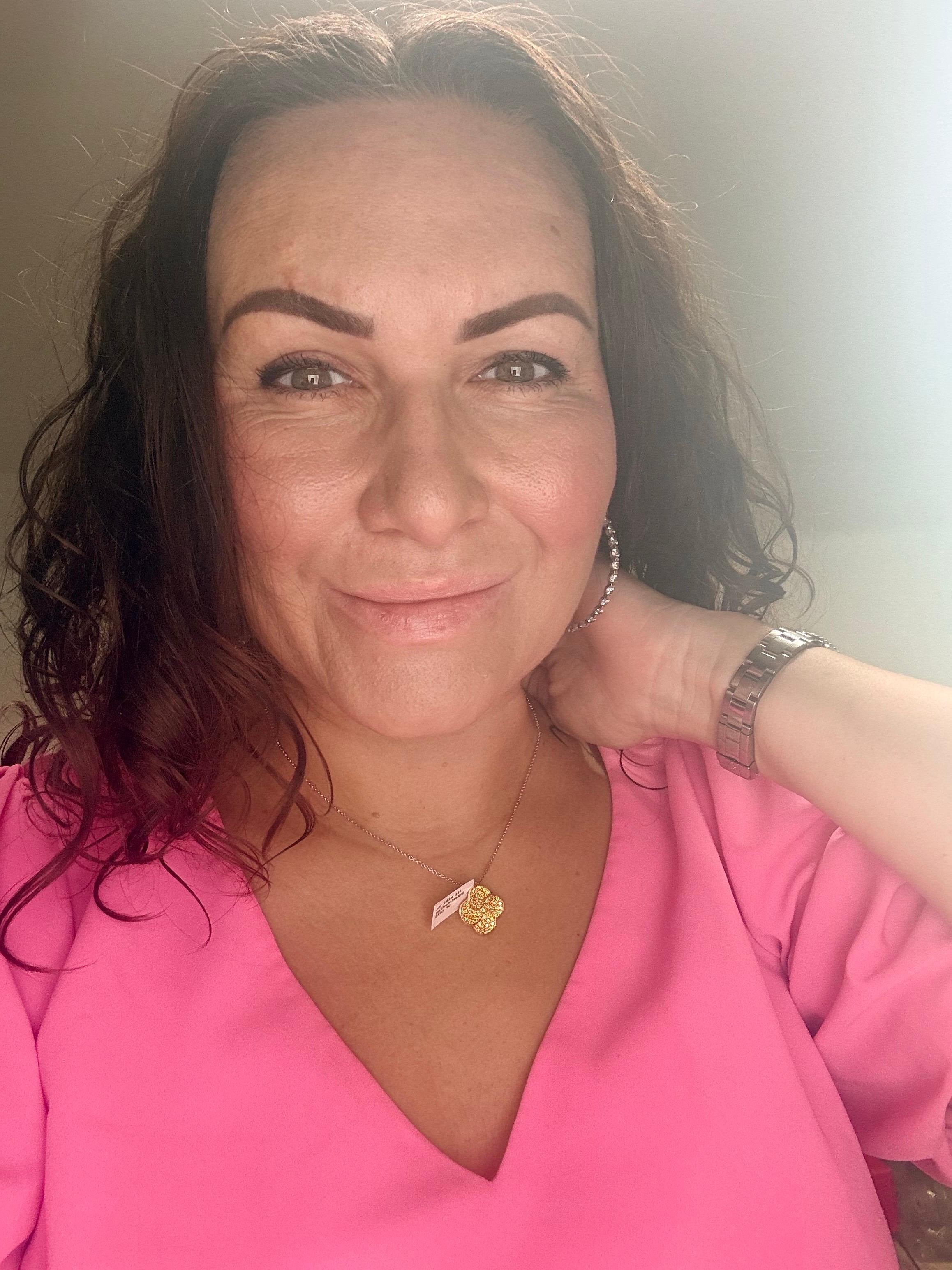 Pendente con diamante floreale 0,95 carati in oro 14KT In condizioni Nuovo in vendita a Jupiter, FL