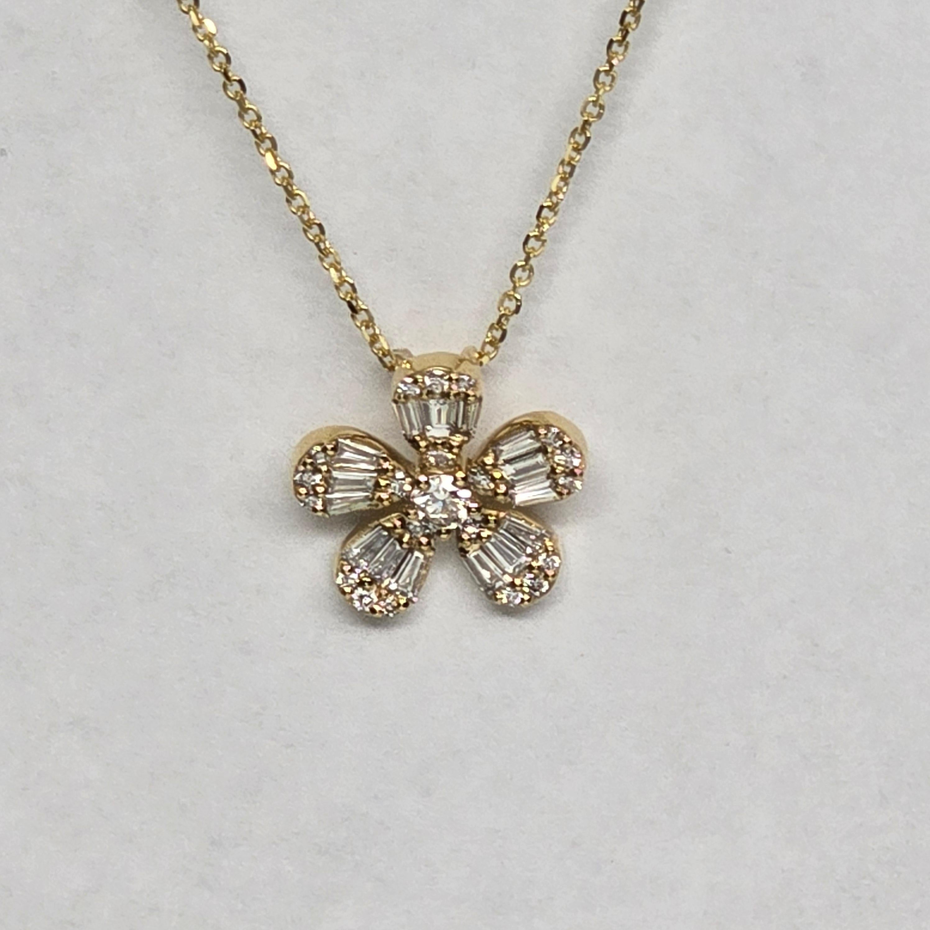 Colgante diamante floral oro 14KT 0,81ct en venta 1