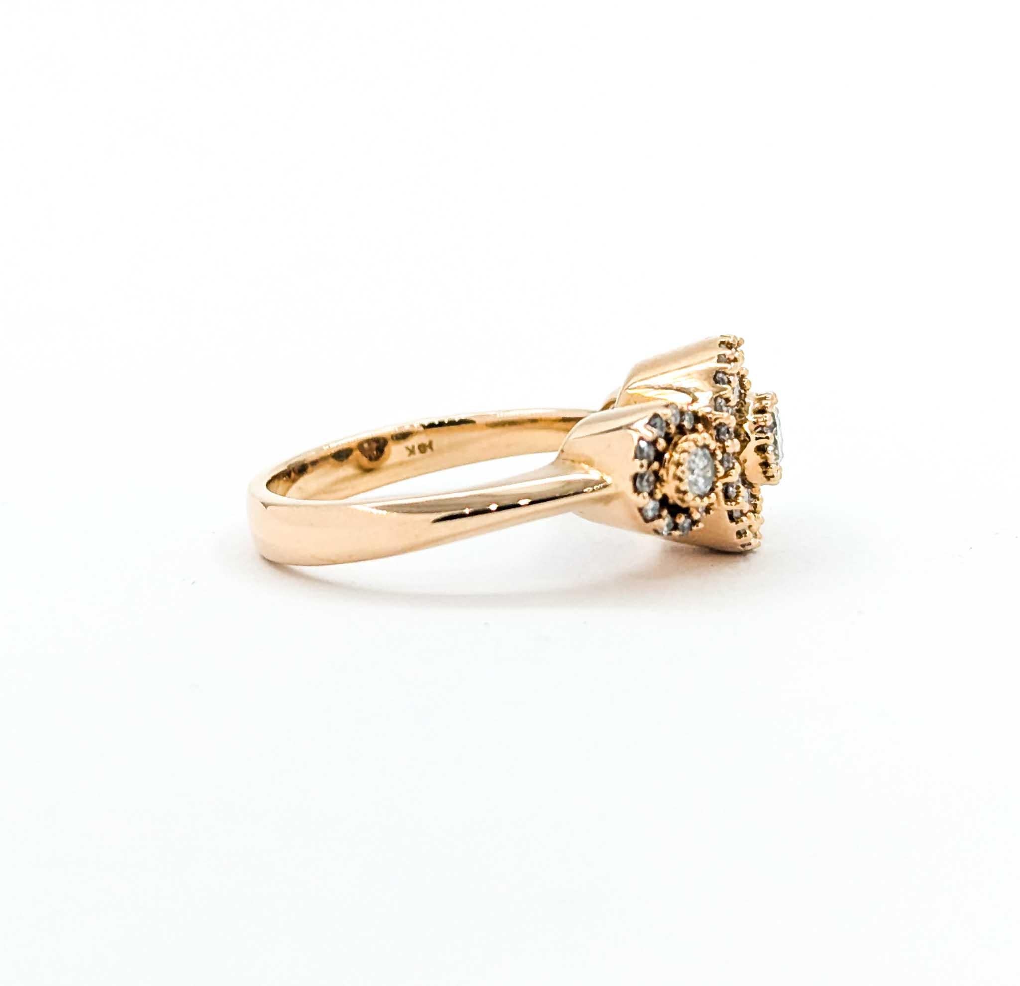 Floraler Diamantring aus 18k Roségold im Angebot 1