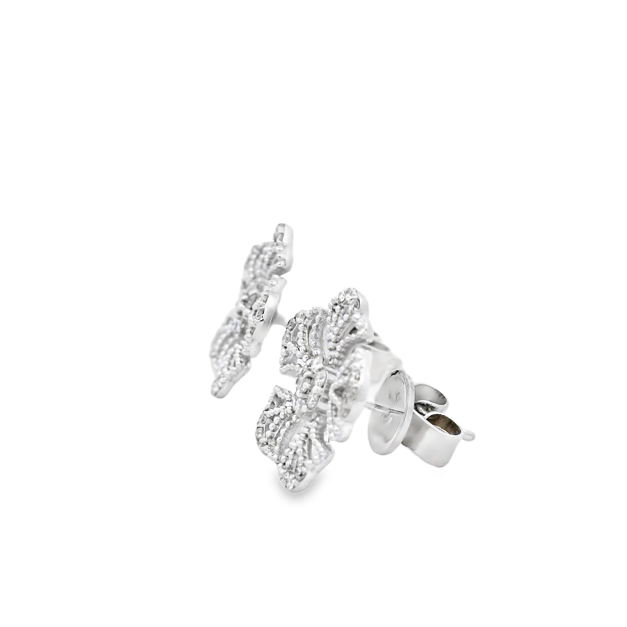 Blumiger Diamant-Ohrstecker 0,20ct in 14K Weißgold (Rundschliff) im Angebot