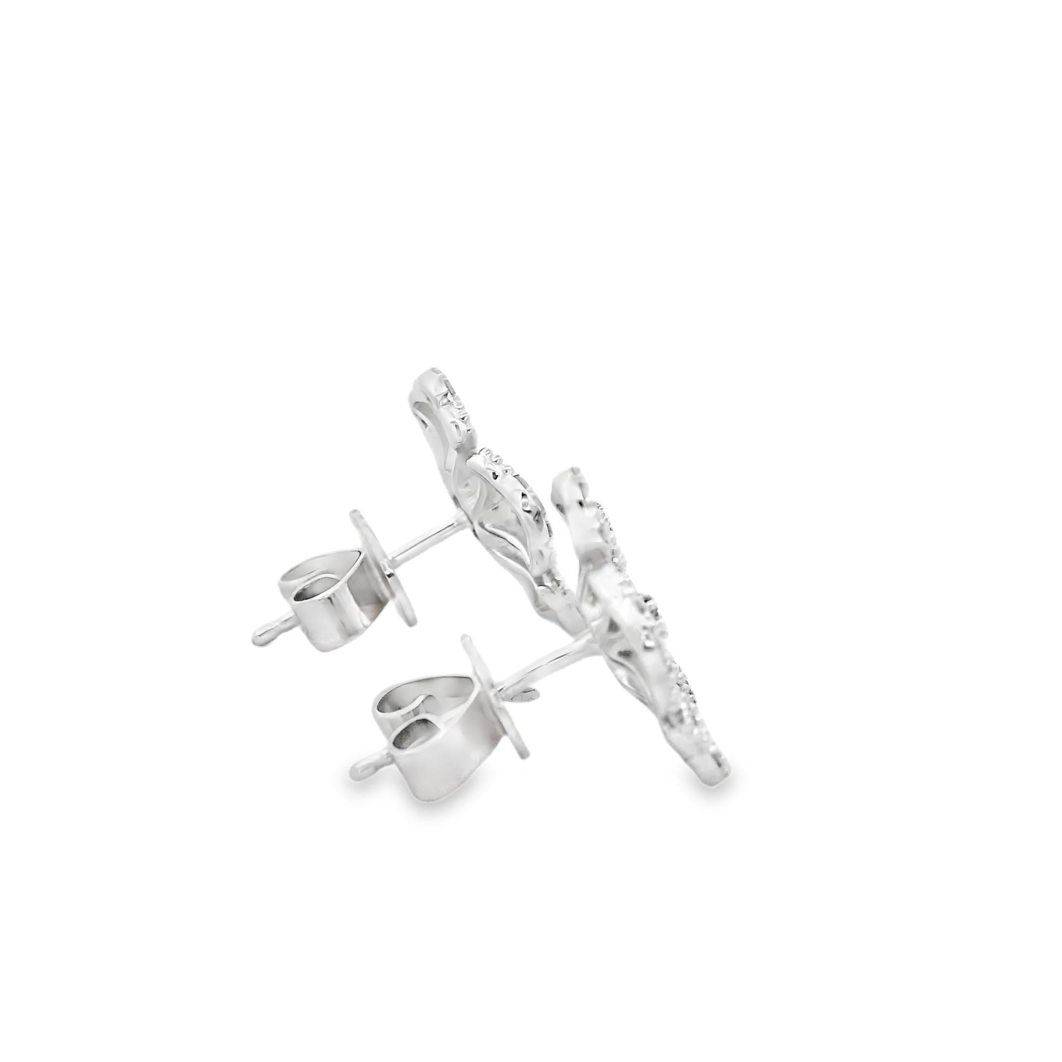 Blumiger Diamant-Ohrstecker 0,20ct in 14K Weißgold im Angebot 1