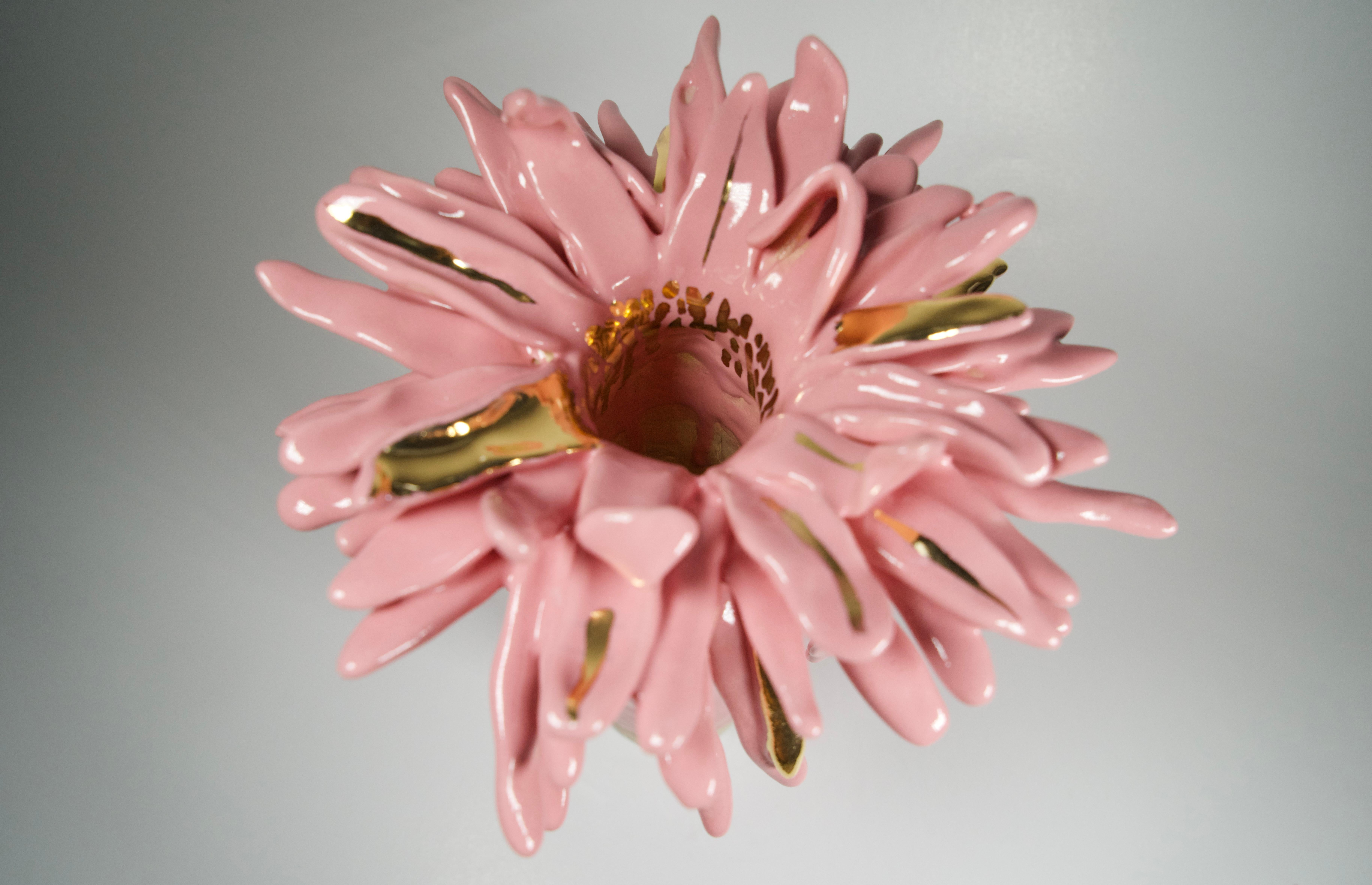 XXI secolo e contemporaneo Vaso Duo floreale in gres rosa e bianco Art Nouveau Inspiried by Hania Jneid in vendita