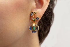 Orecchini floreali con opali e diamanti in argento con placcatura in oro 24 carati