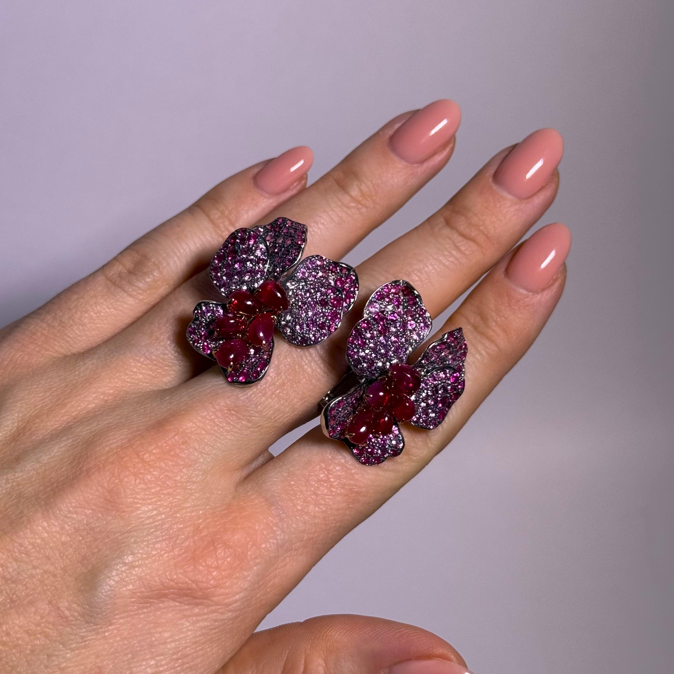 Floral Earrings with Rubies & Pink Sapphires by Laura Munder In Excellent Condition For Sale In Lucerne, CH