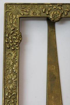 Floral Easel Frame '1930's'