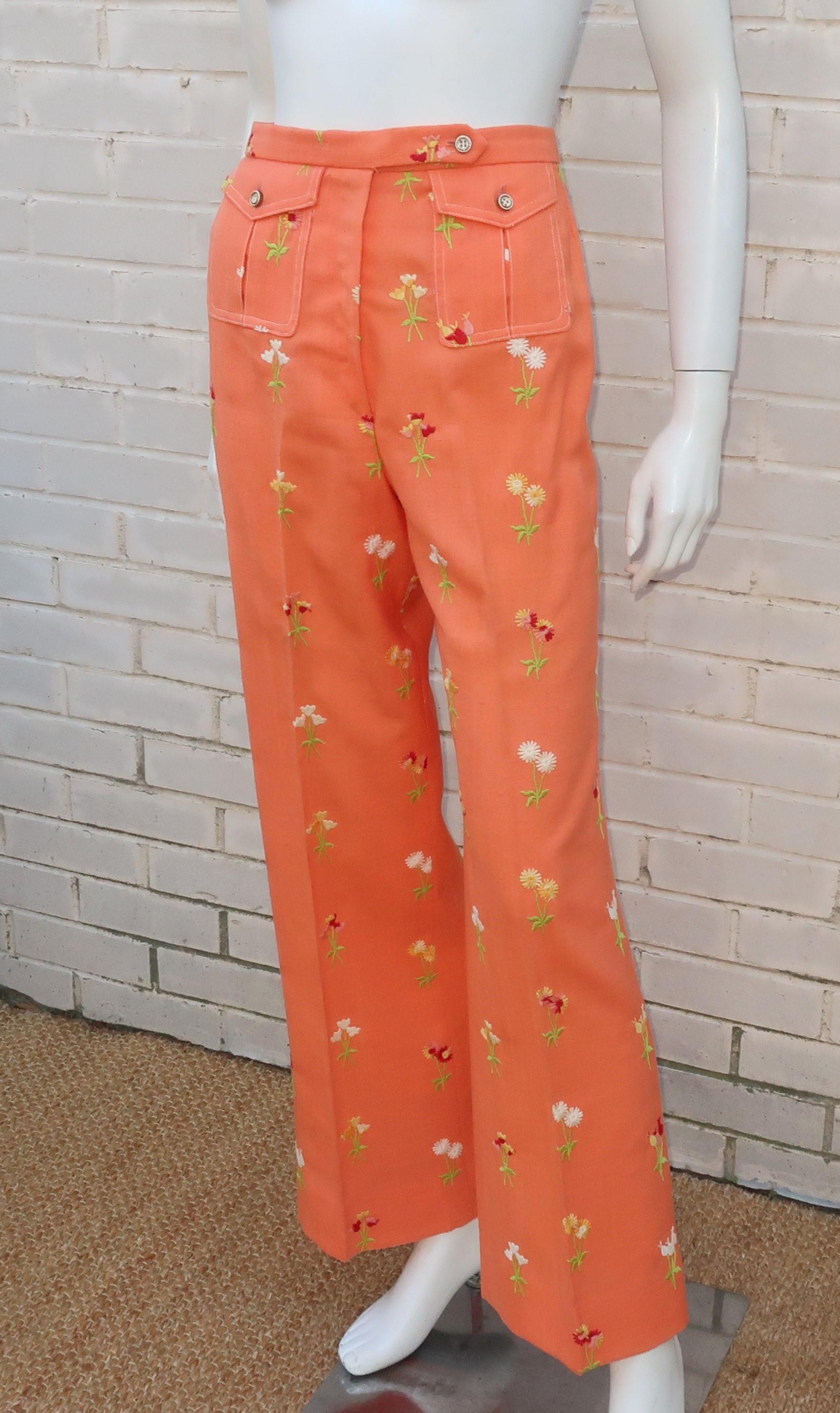 Floral Embroidered Nubby Linen Pants, 1970's  In Good Condition In Atlanta, GA