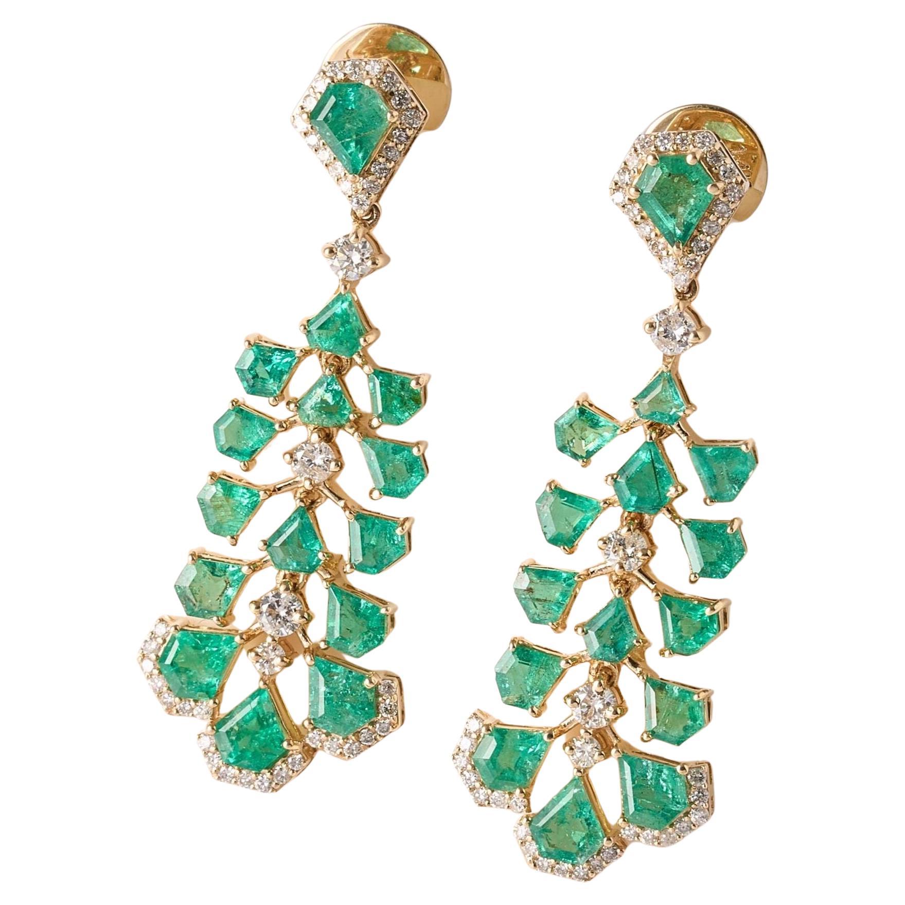 Floral Smaragd Natürliche Diamant Ohrringe in 14K Solid Gold (zertifiziert) im Angebot