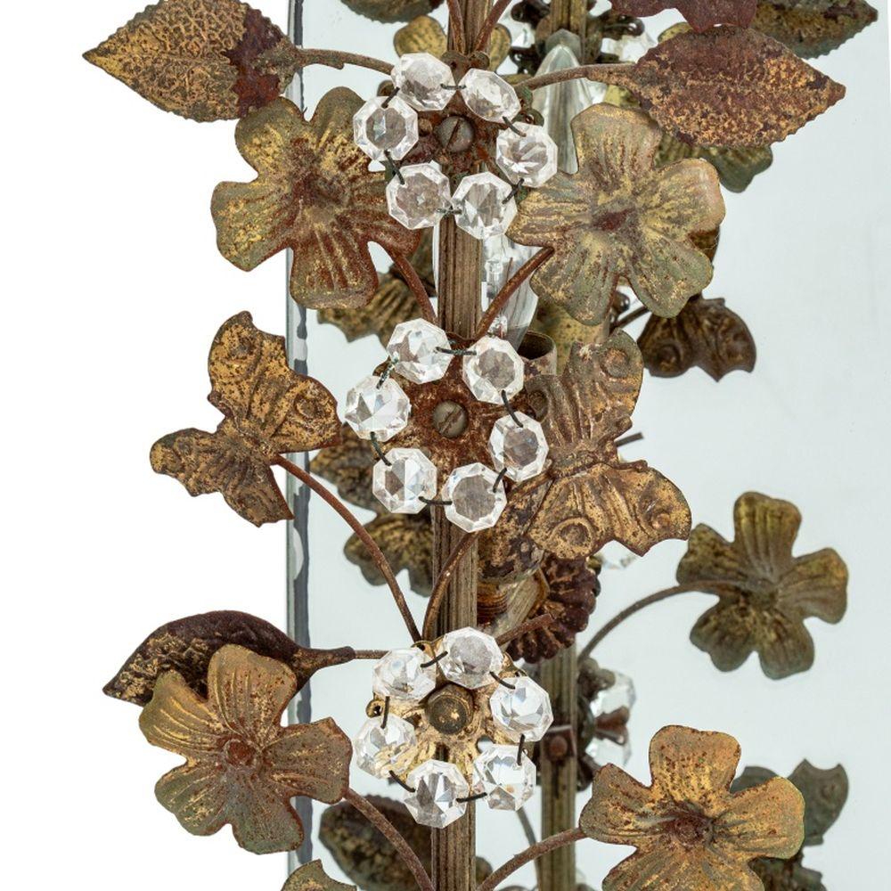 Floral Encrusted Gilt Metal Vanity Mirror Dorado en venta