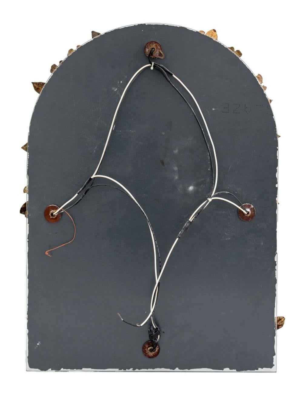 Floral Encrusted Gilt Metal Vanity Mirror siglo XX en venta