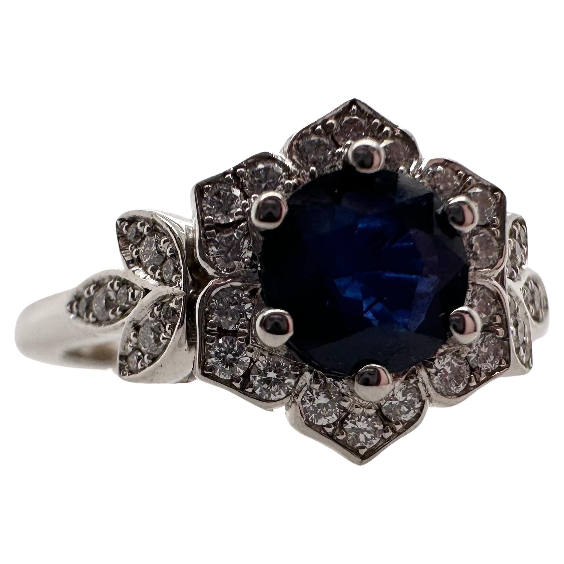 Floral Engagement ring 14KT white gold Natural sapphire 1.02ct For Sale