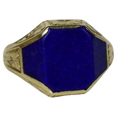 Floral Engraved Royal Blue Lapis Lazuli Unisex Art Deco 14k Gold Vintage Ring