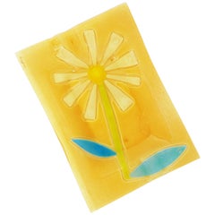 Cenicero de vidrio fundido floral de Higgins Glass, firmado, hacia la década de 1950