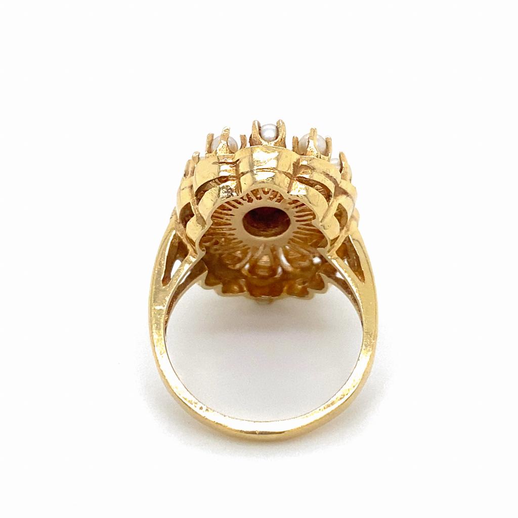 Floral Garnet Pearl Halo Wirework Ring, 14K Yellow Gold Vintage Circa 1970 For Sale 1