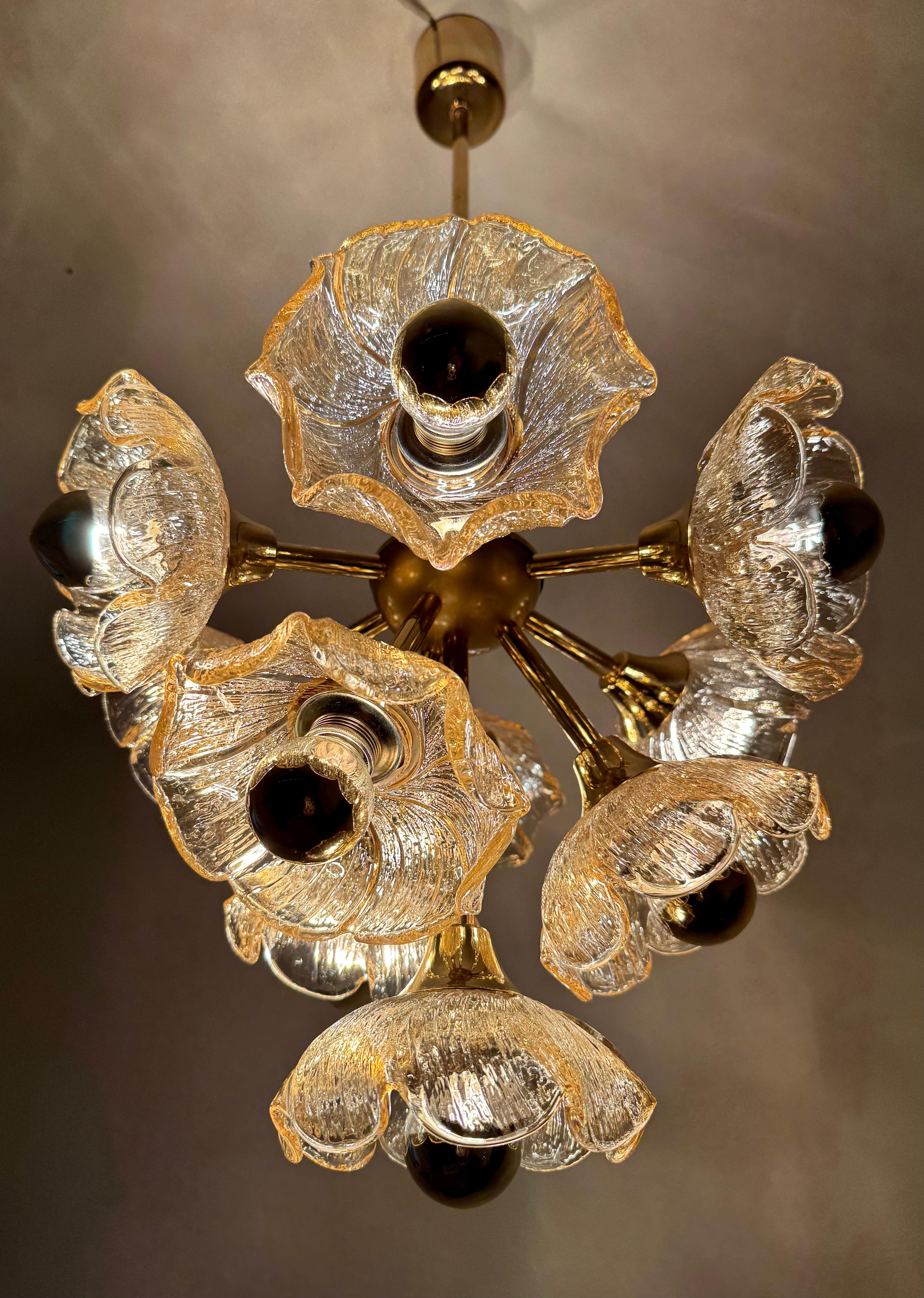 Lampadario in vetro floreale in vendita 4