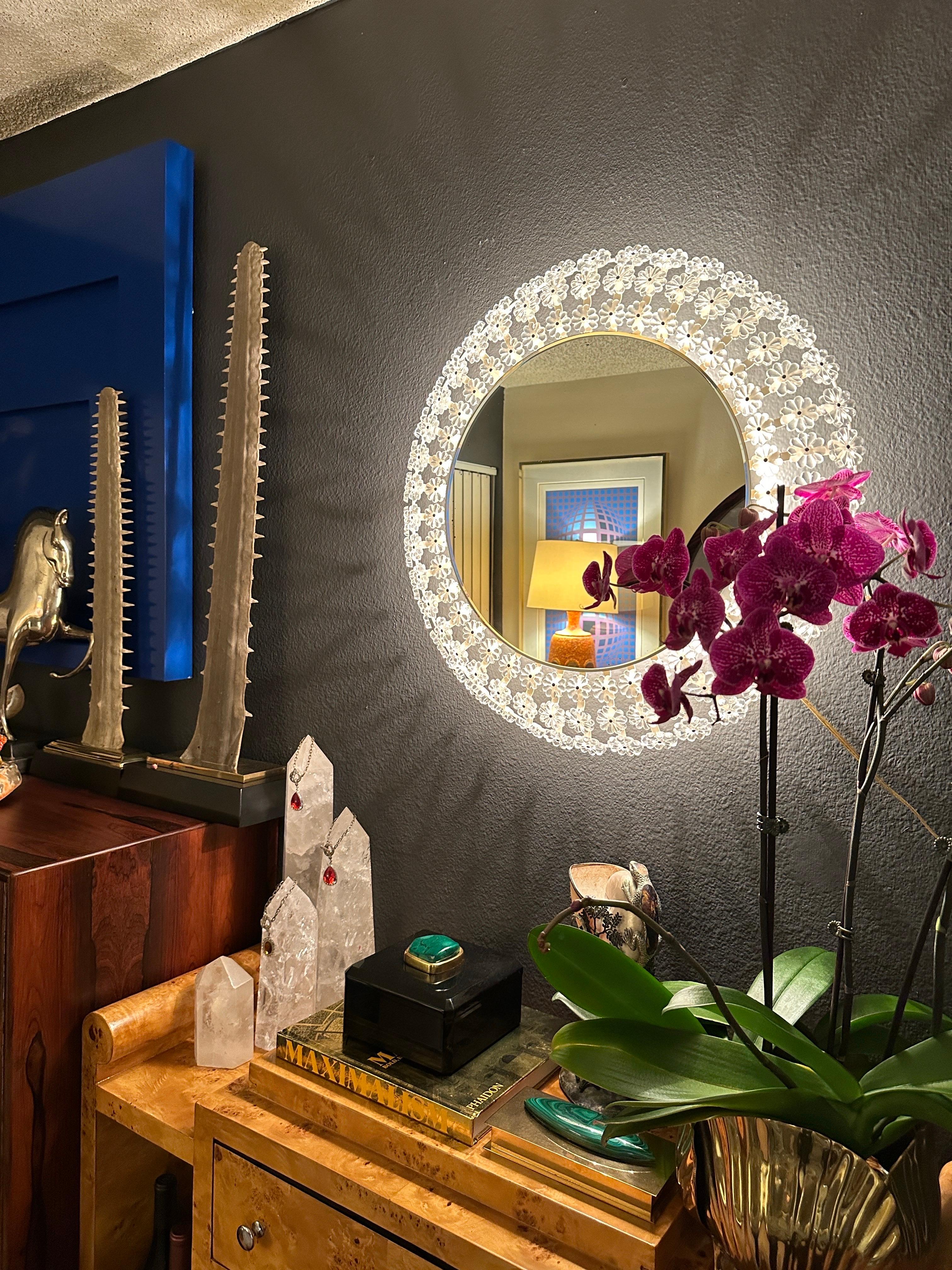 Verre Miroir lumineux en verre floral en vente