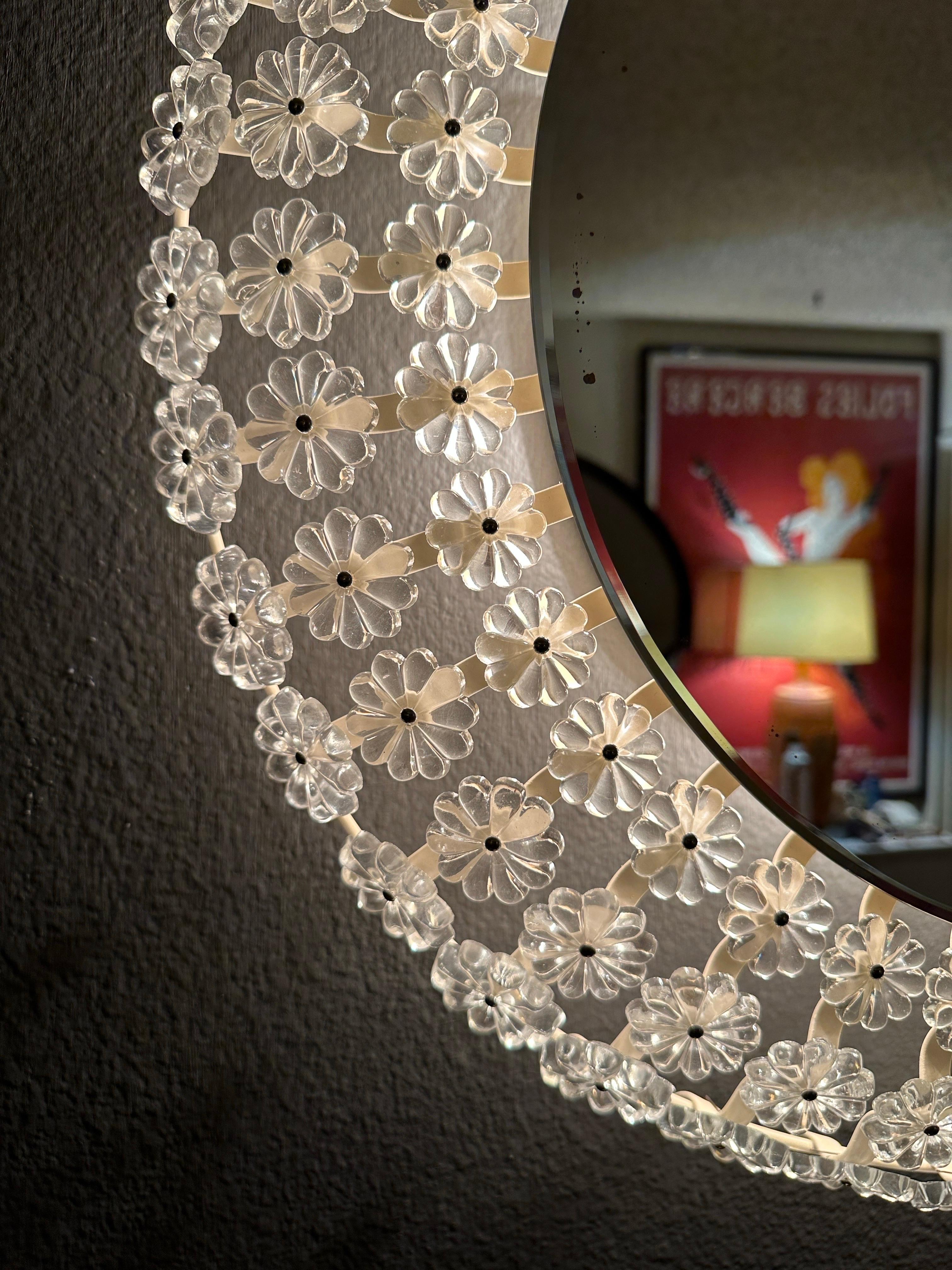 Miroir lumineux en verre floral en vente 1