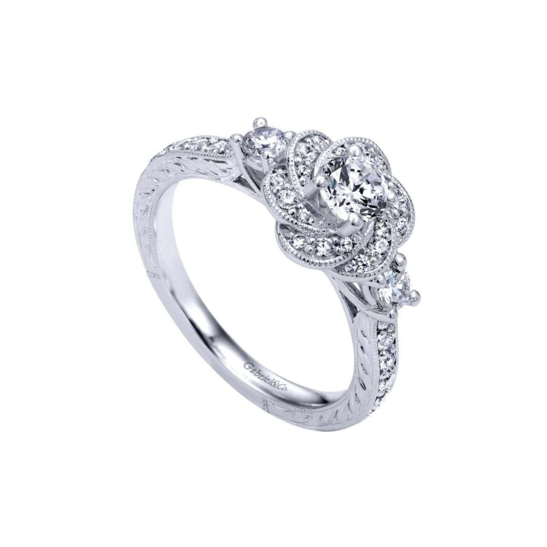 Round Cut   Floral Halo Diamond Engagement Ring For Sale