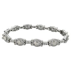 Bracelet à maillons ovales en or blanc 14 carats avec diamants d'inspiration florale