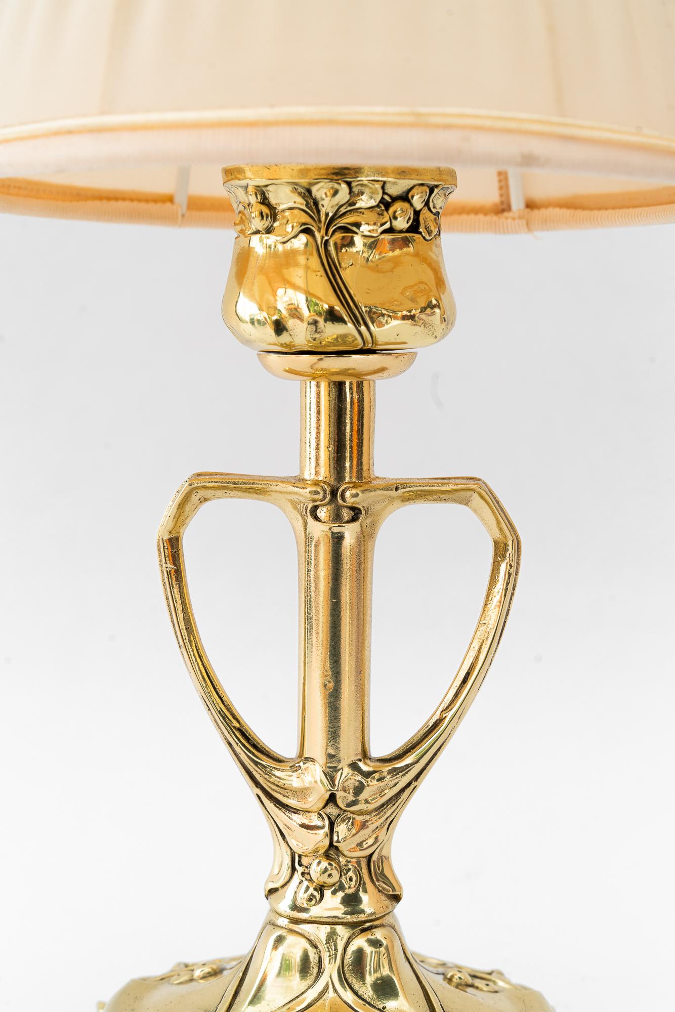 Floral Jugendstil table lamp with fabric shade vienna around 1908 Lacado en venta