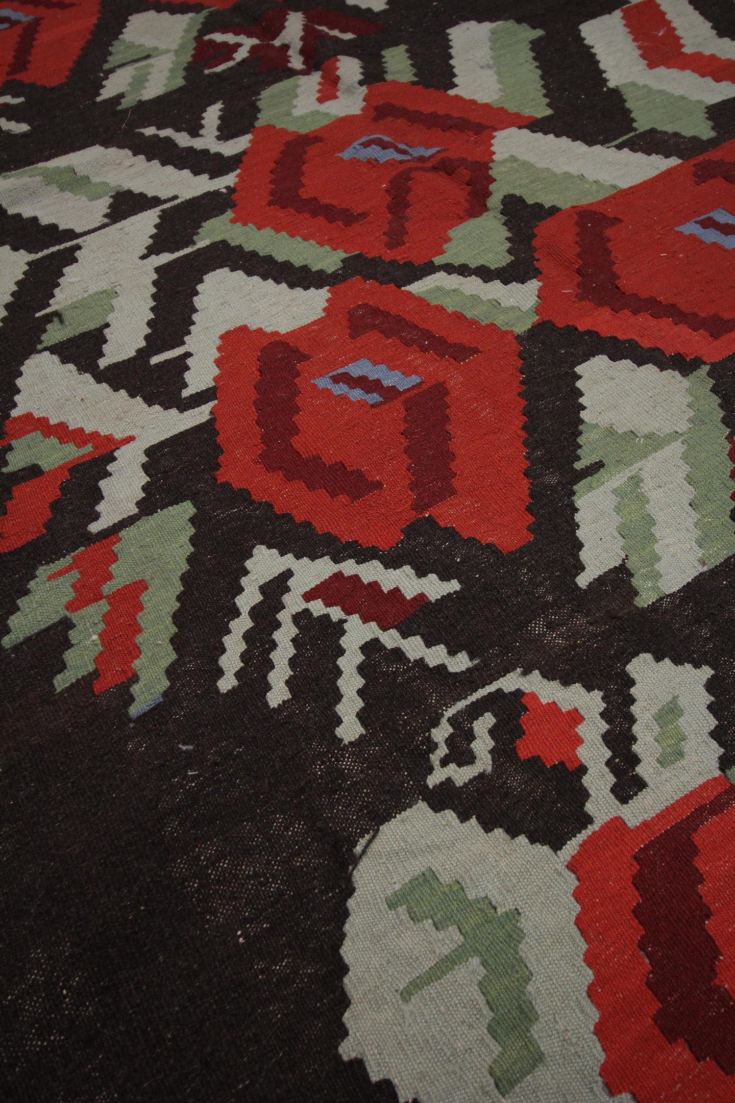 Moldovan Floral Kilim Rugs Handmade Carpet Vintage Traditional Wool Rug For Sale
