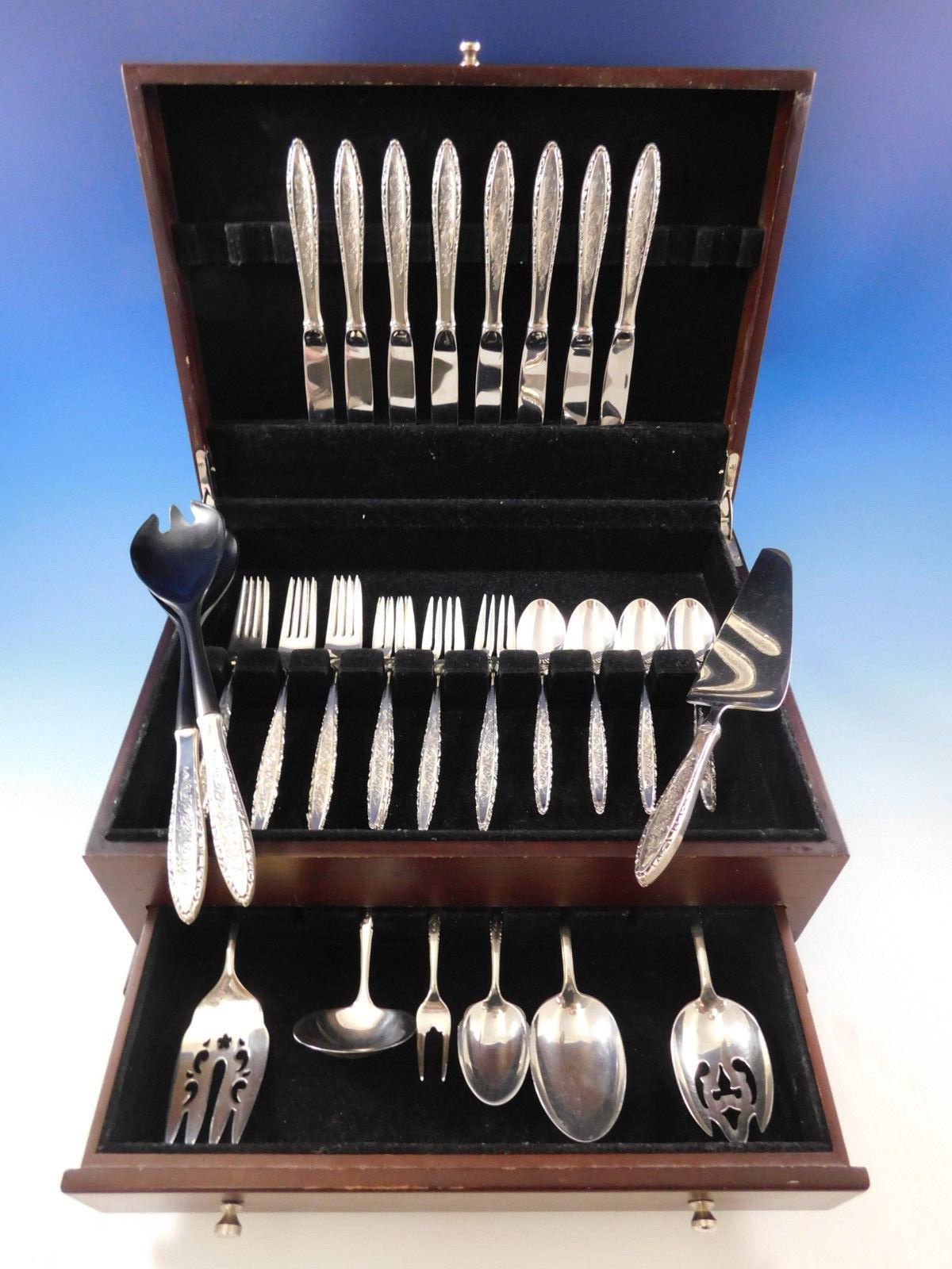 Floral Lace by Lunt sterling silver flatware set, 41 pieces. This set includes:

Eight knives, 9