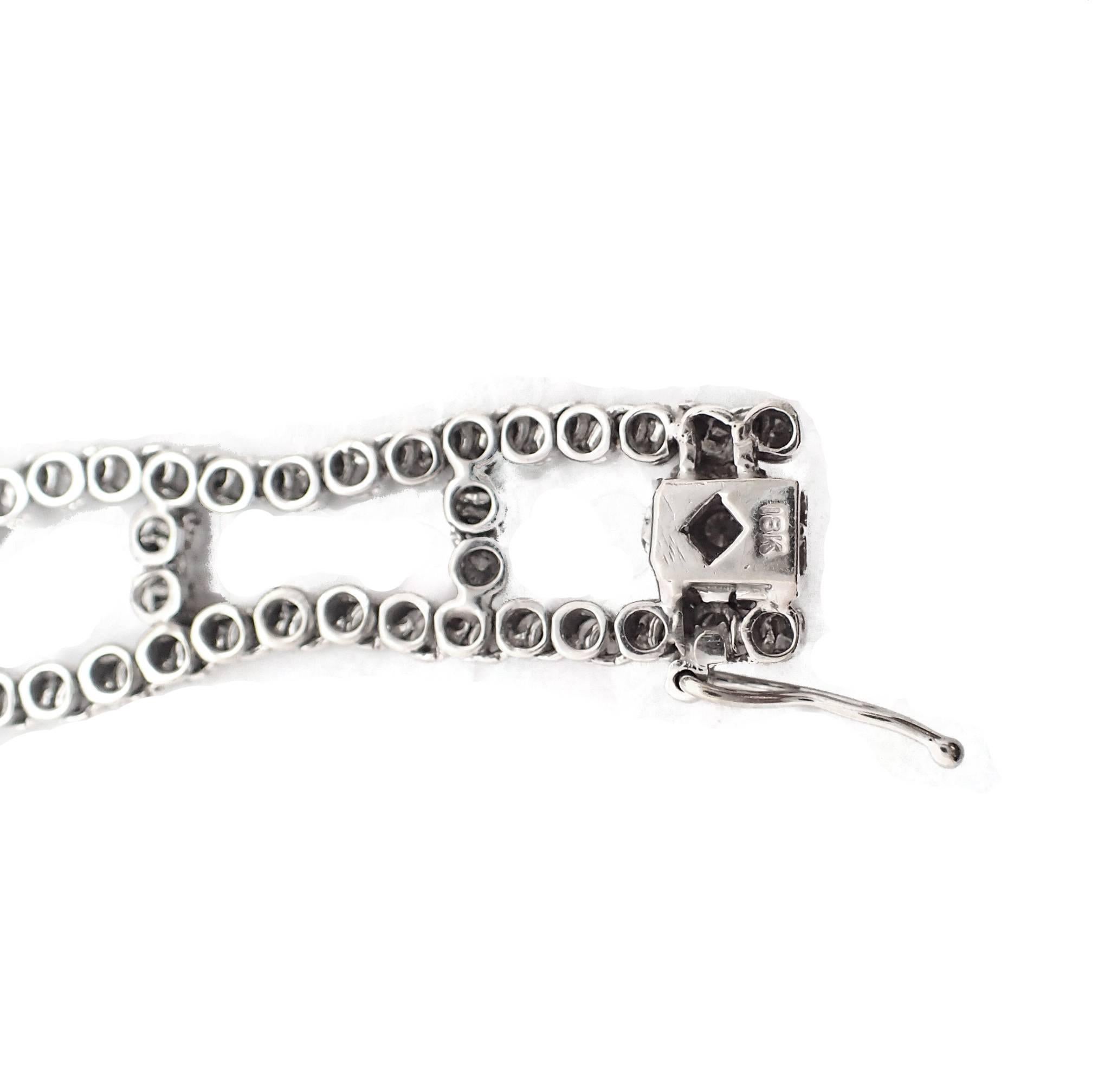 Floral Ladder Diamond Bracelet in 18 Karat White Gold In Excellent Condition For Sale In New York, NY