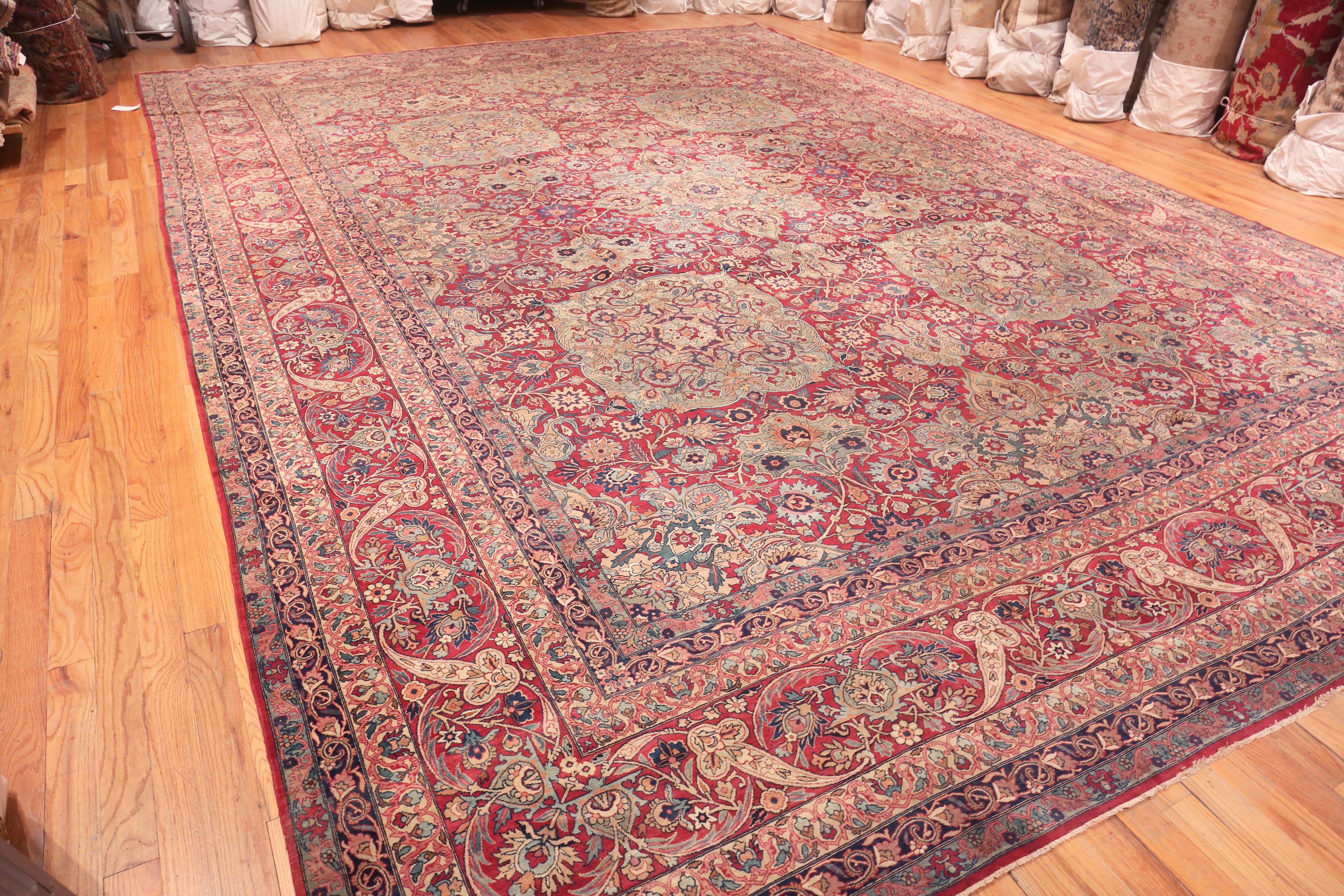 Kirman Antique Persian Kerman Rug. Size: 14 ft 2 in x 19 ft 8 in For Sale